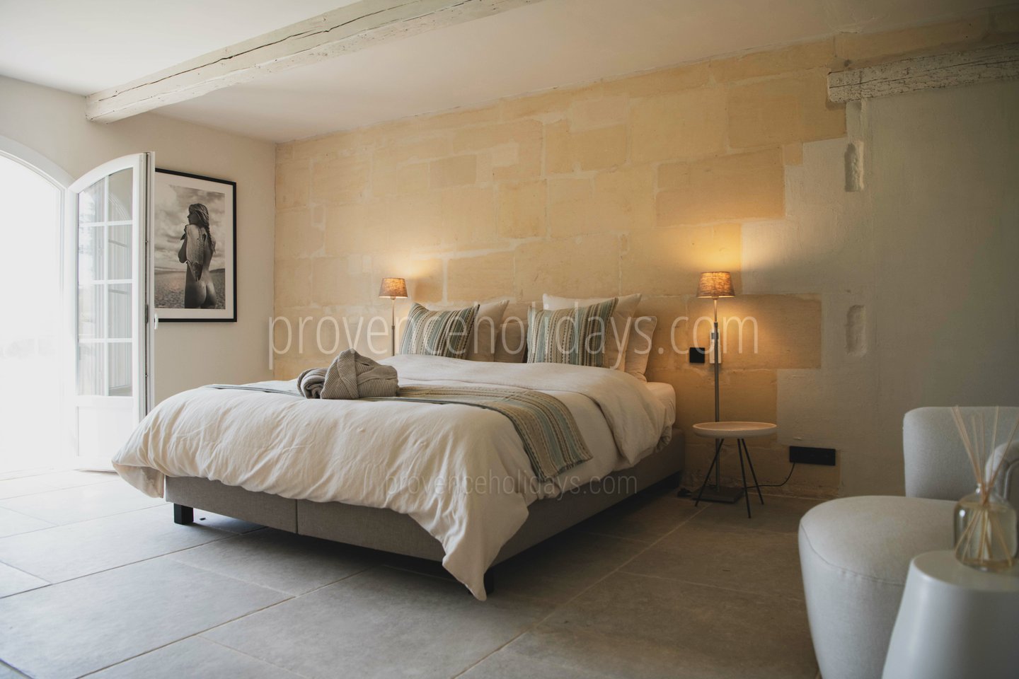 4 - Mas d\'Images: Villa: Bedroom