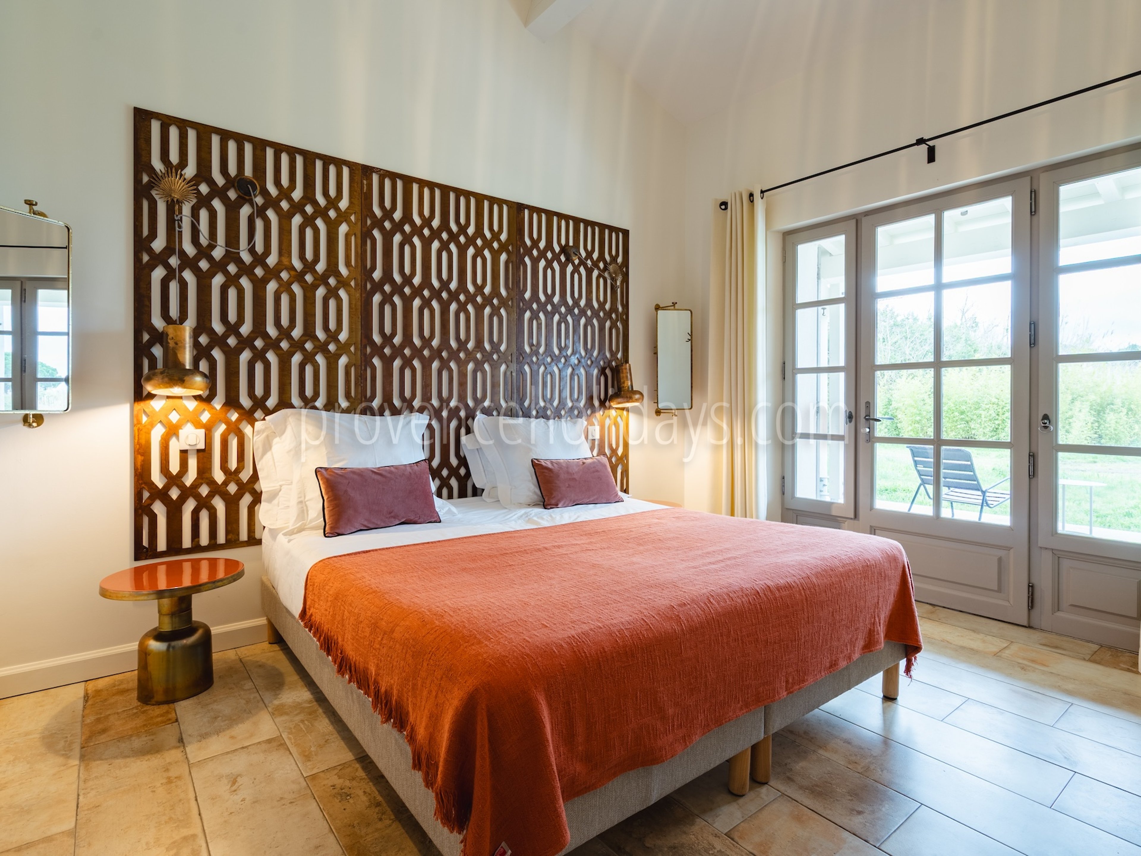 15 - Le Mas Sainte Marie: Villa: Bedroom