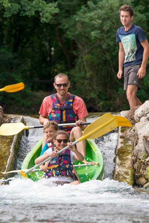 Canoeing down the Sorgue river