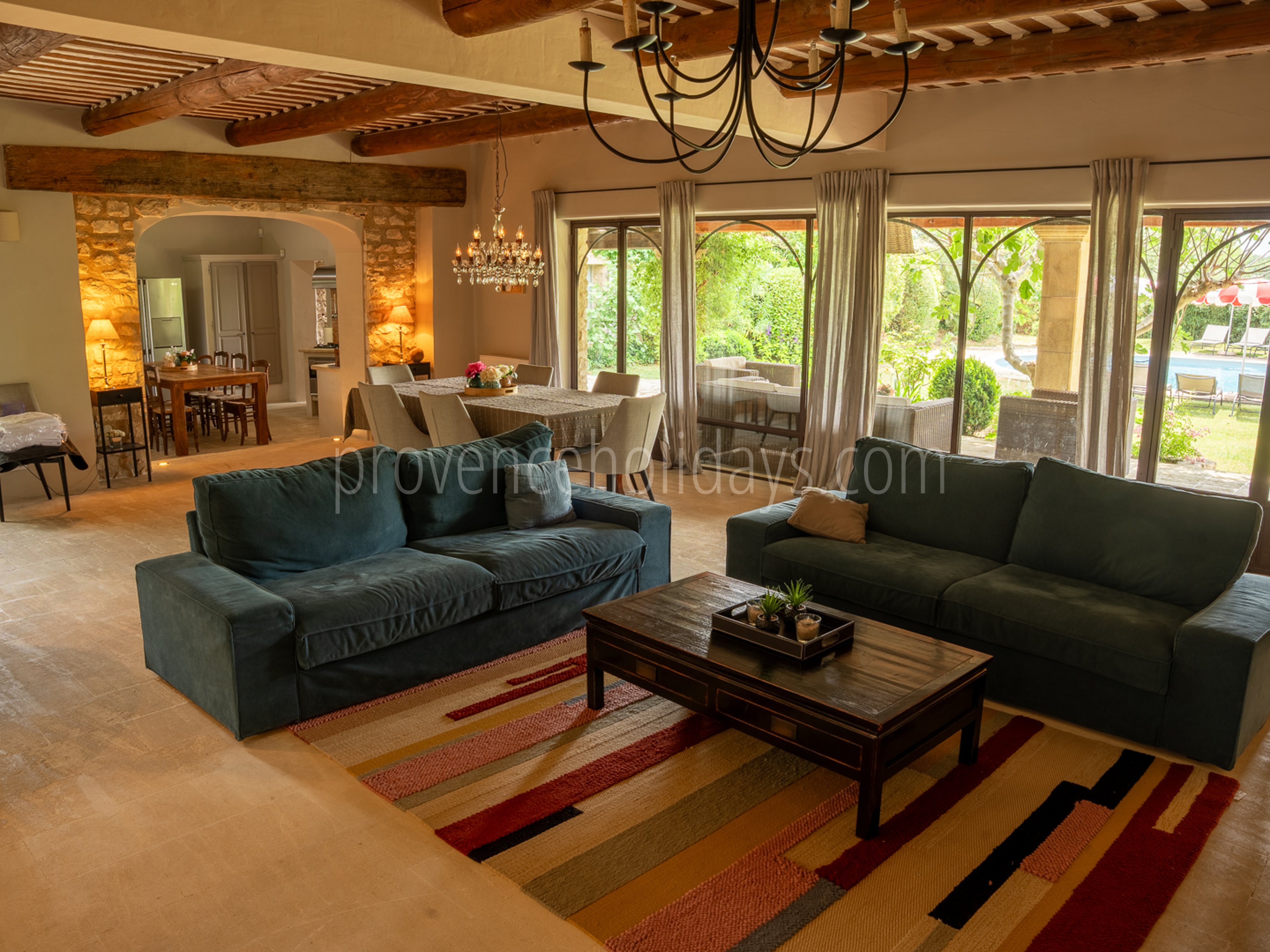 19 - Le Mas de Joucas: Villa: Interior