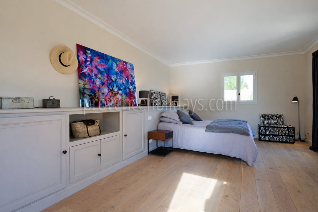 9 - Domaine de la Tour: Villa: Bedroom