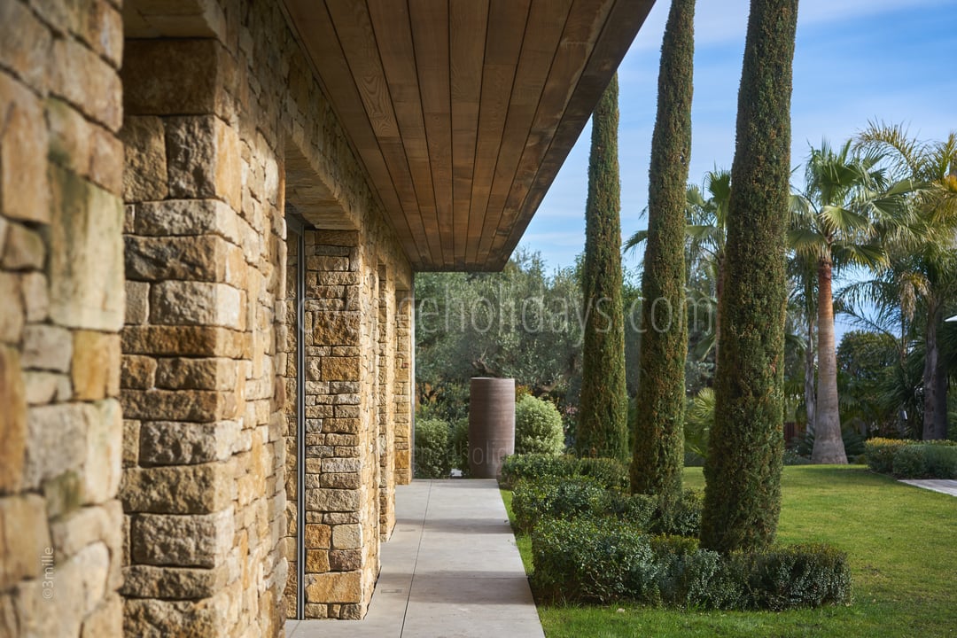 38 - Villa du Cap: Villa: Exterior