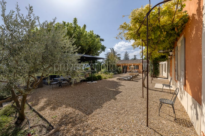 3 - La Grande Bastide d\'Ocre: Villa: Exterior