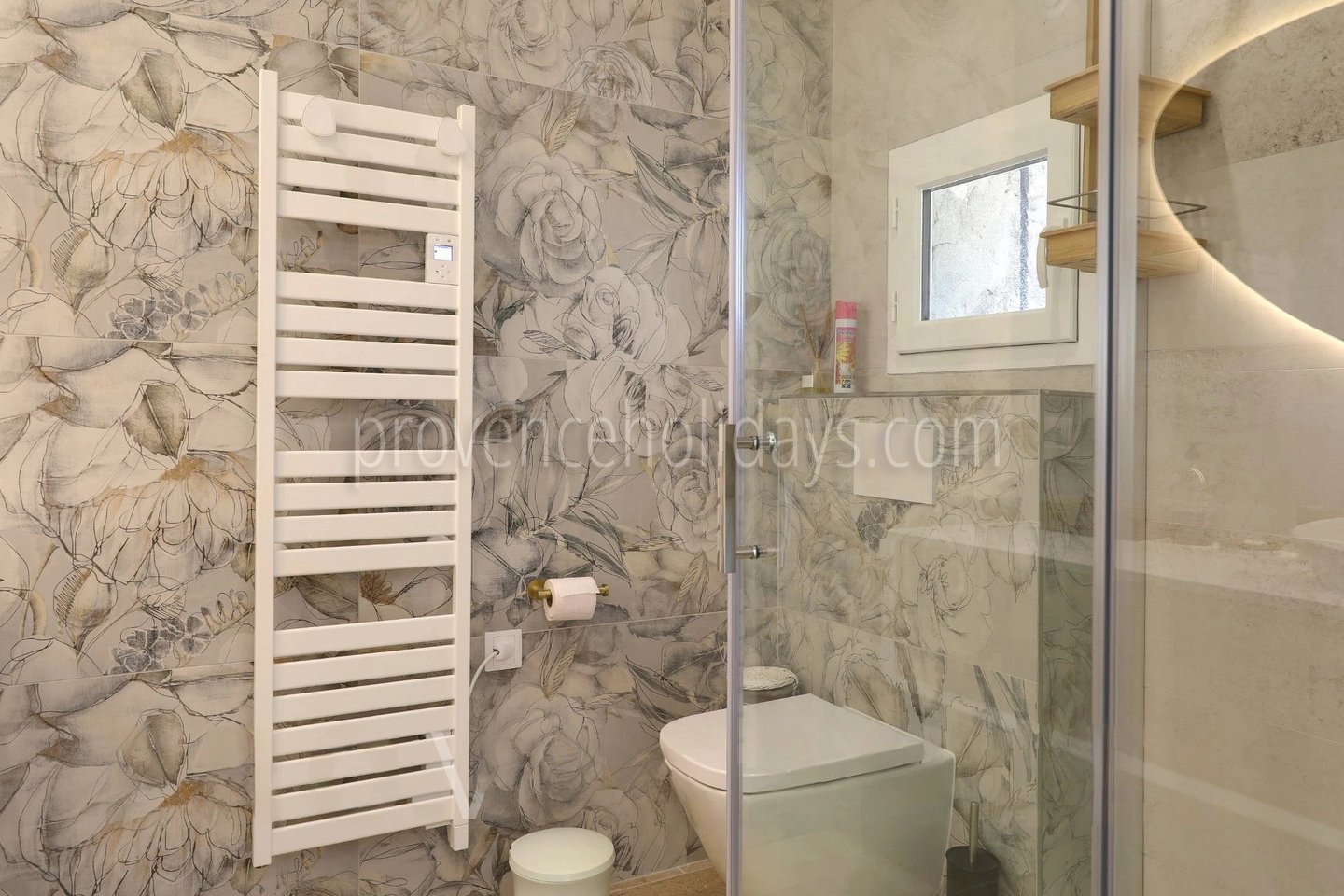42 - Villa Caleous: Villa: Bathroom