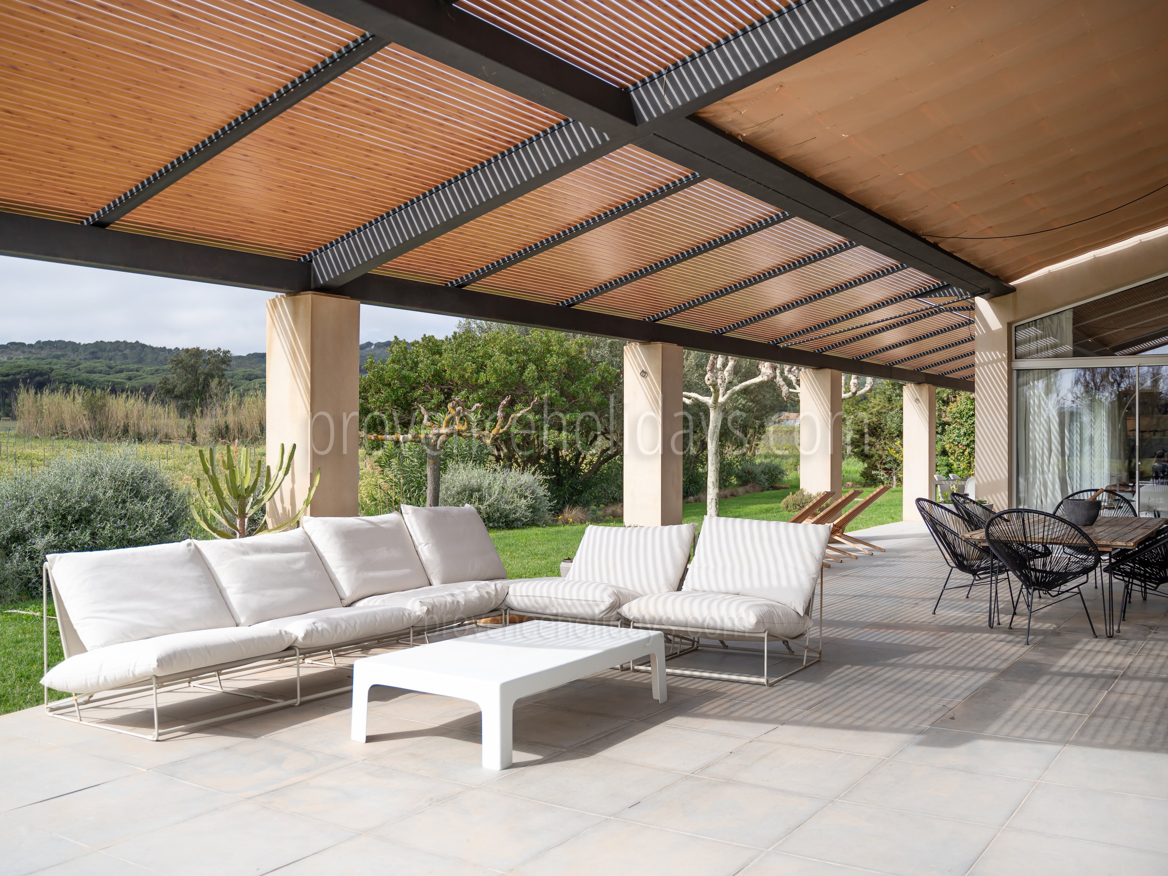 13 - Refuge d\'Azur: Villa: Exterior