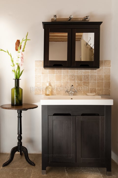 34 - Mas Pont-du-Gard: Villa: Bathroom