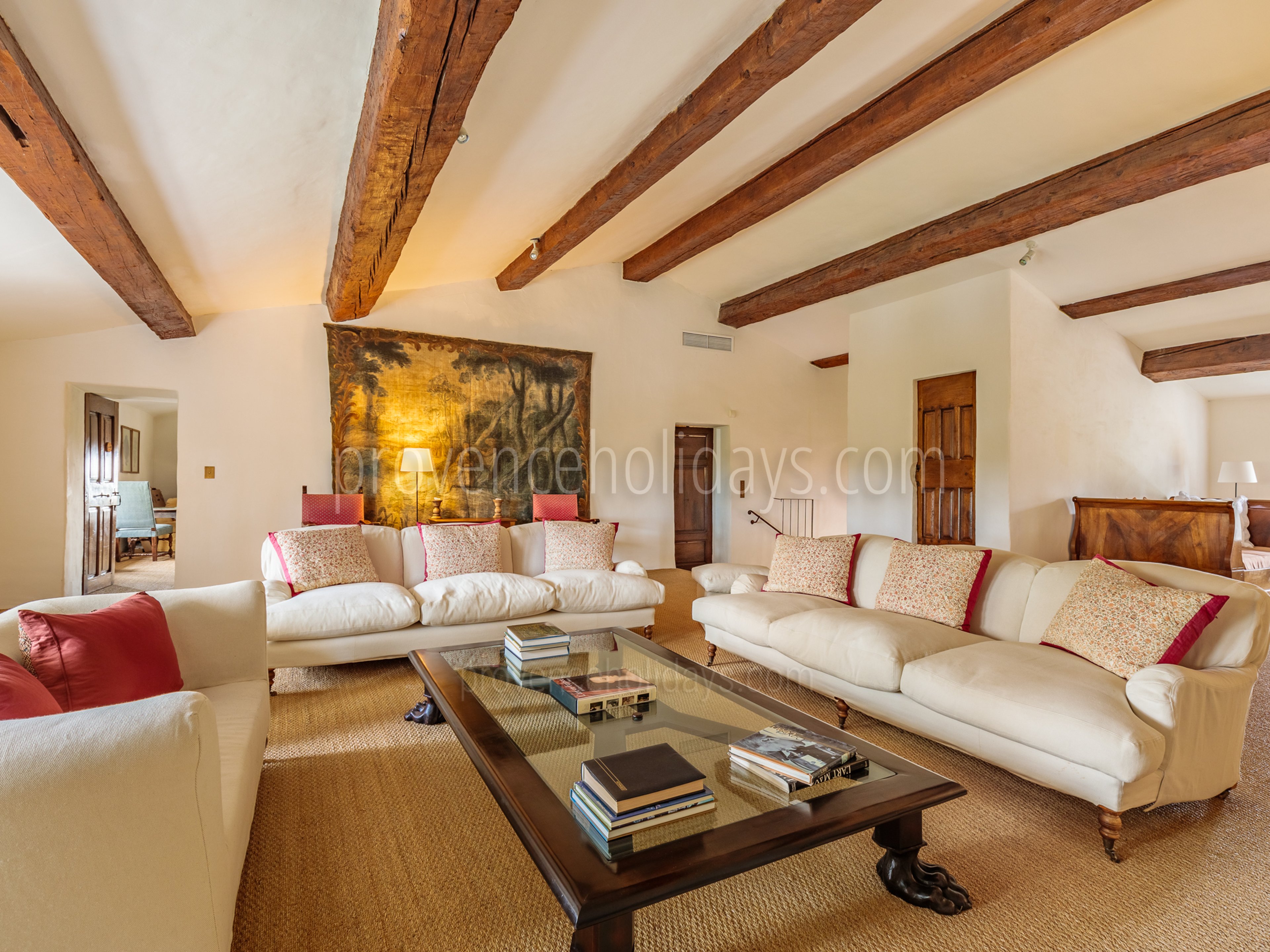 64 - Château de Luberon: Villa: Interior