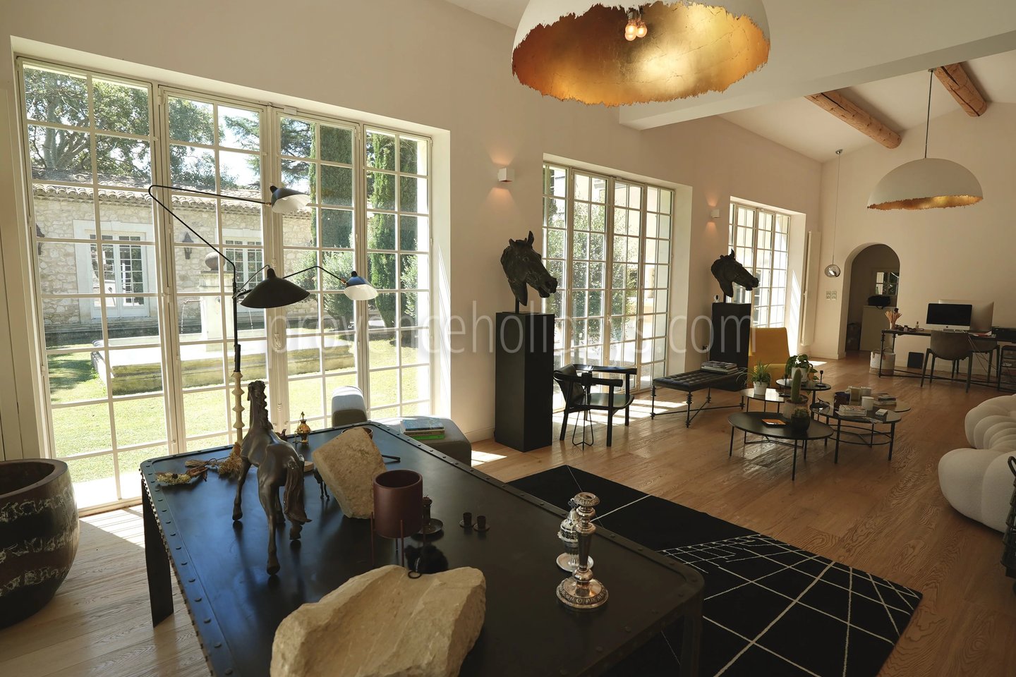 13 - Stone estate in Eygalières: Villa: Interior