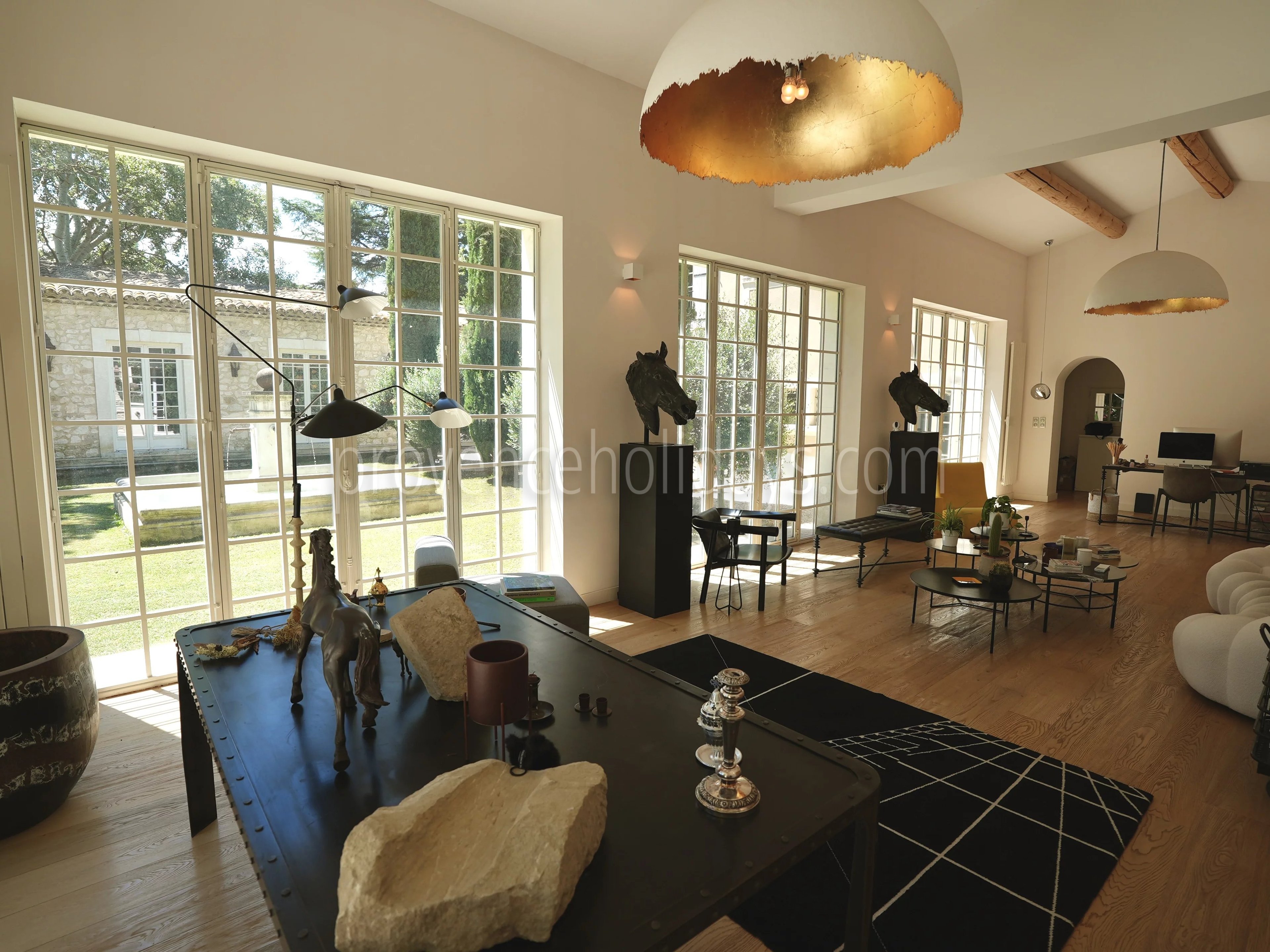 13 - Stone estate in Eygalières: Villa: Interior