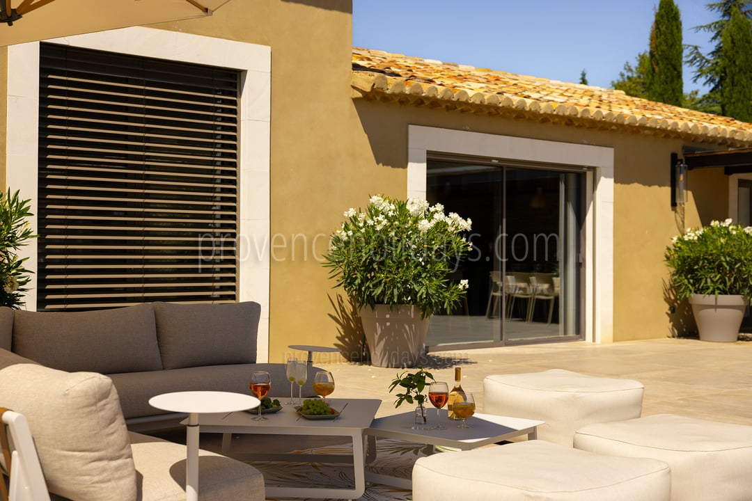 14 - Mas Estelle: Villa: Exterior