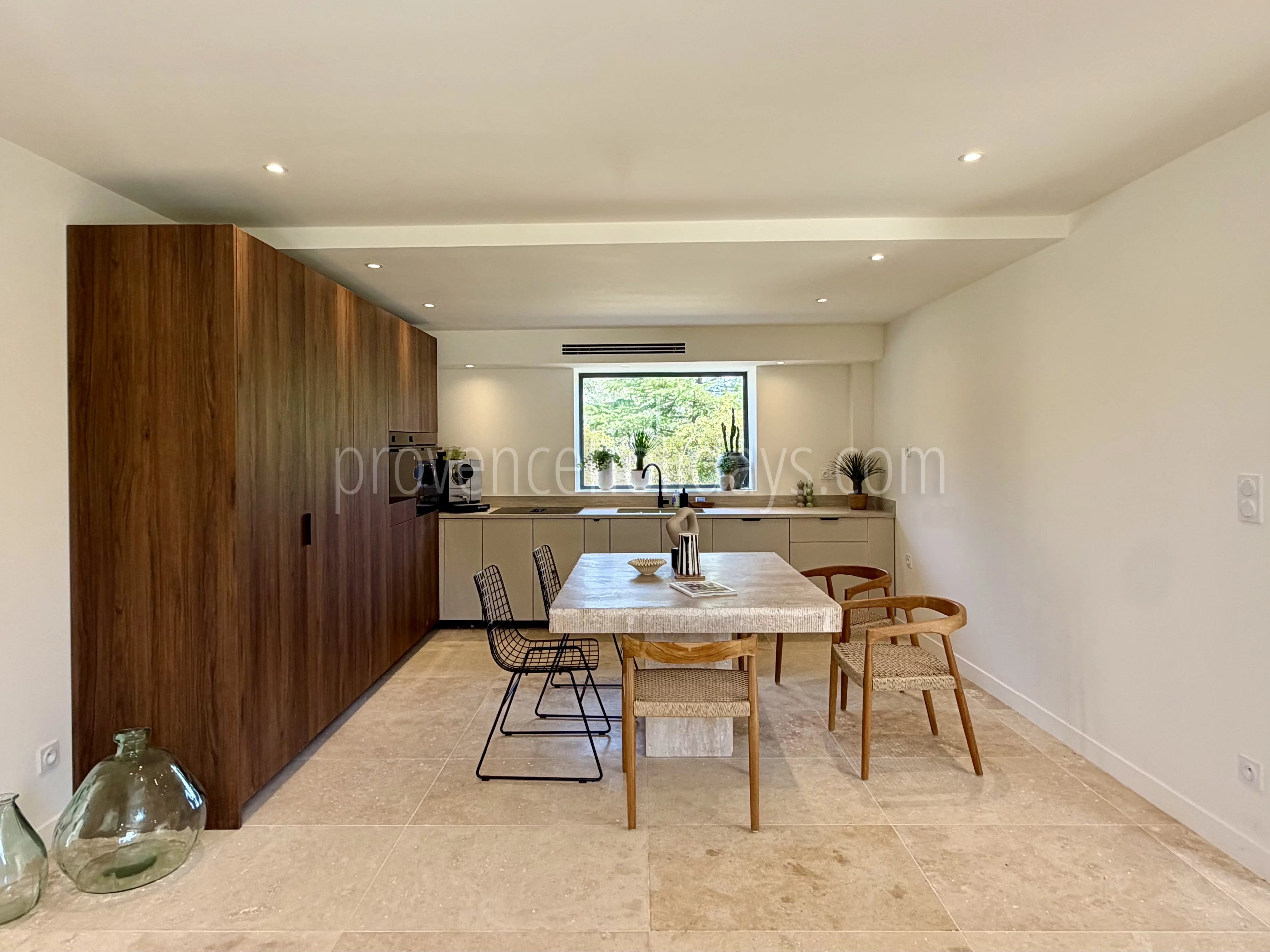 4 - Contemporary house in L\'Isle-sur-la-Sorgue: Villa: Interior