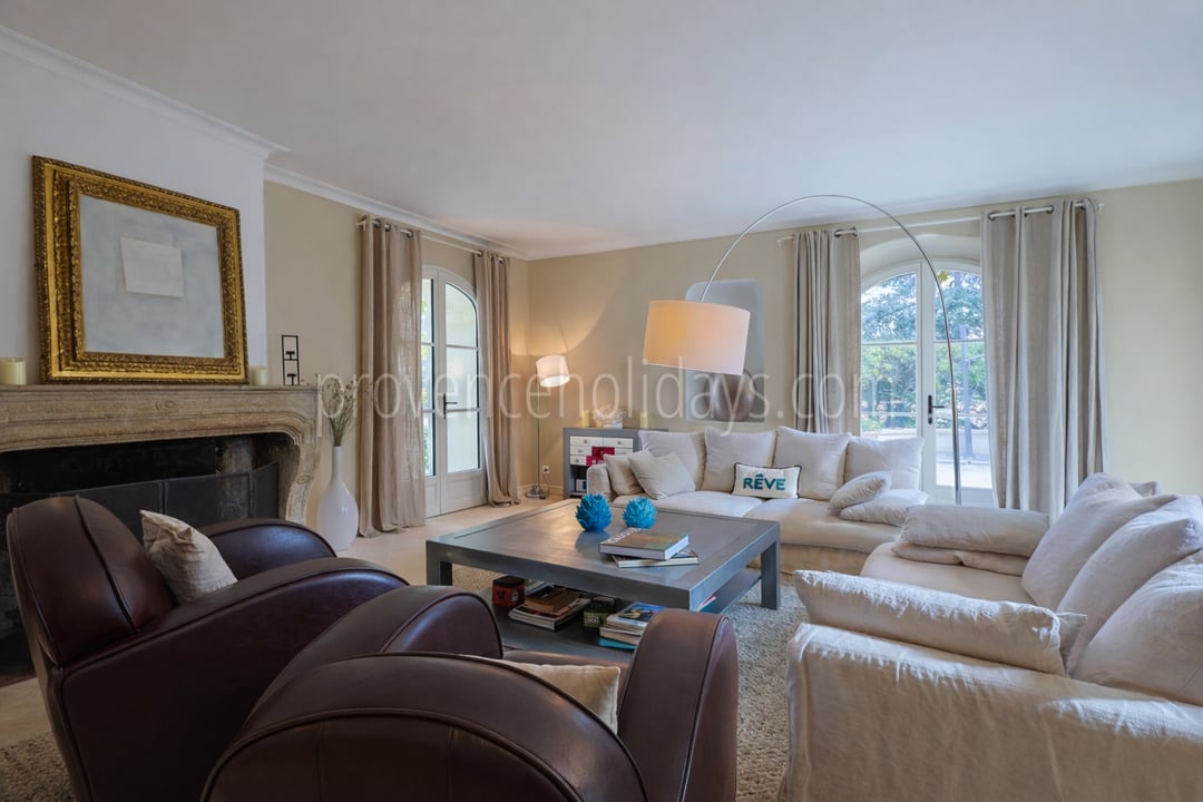 33 - Domaine de la Tour: Villa: Interior