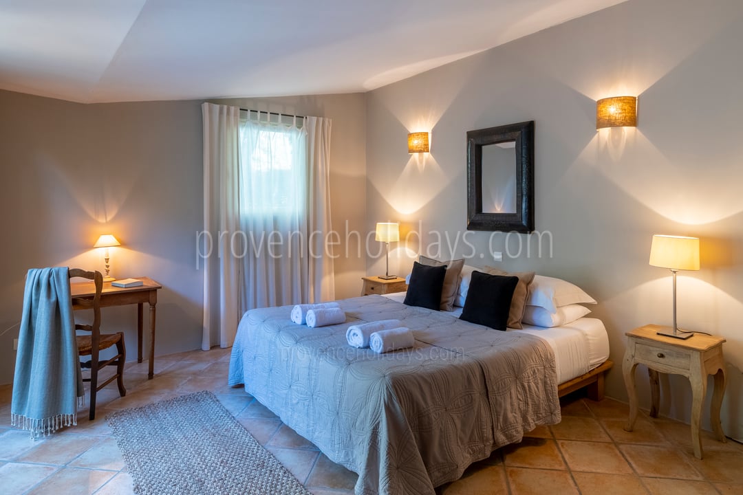 4 - Le Cottage: Villa: Bedroom