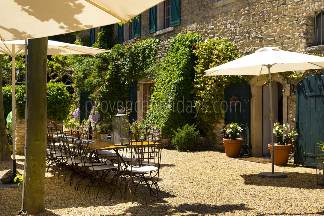 12 - Le Moulin de Gordes: Villa: Exterior