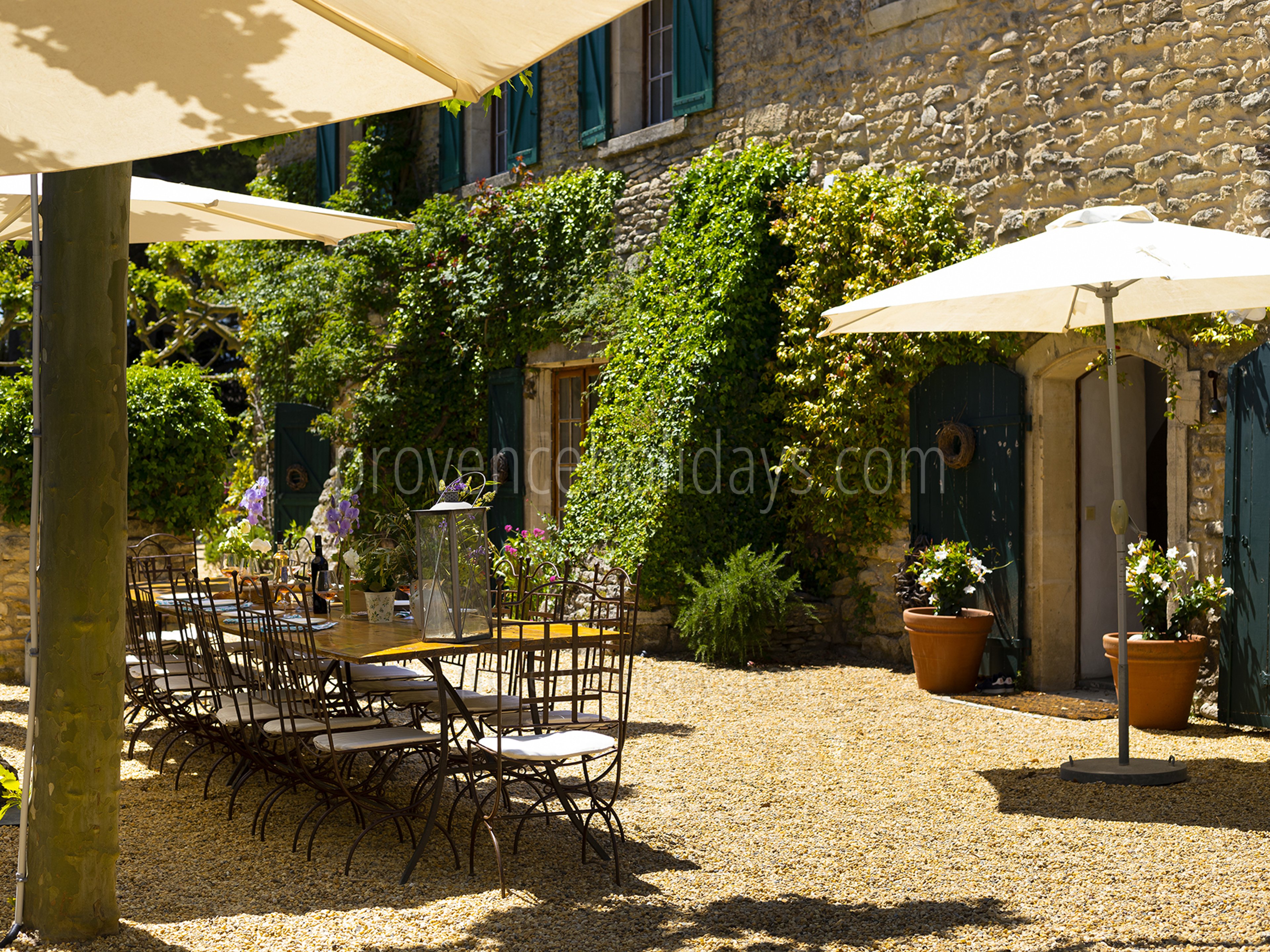 12 - Le Moulin de Gordes: Villa: Exterior