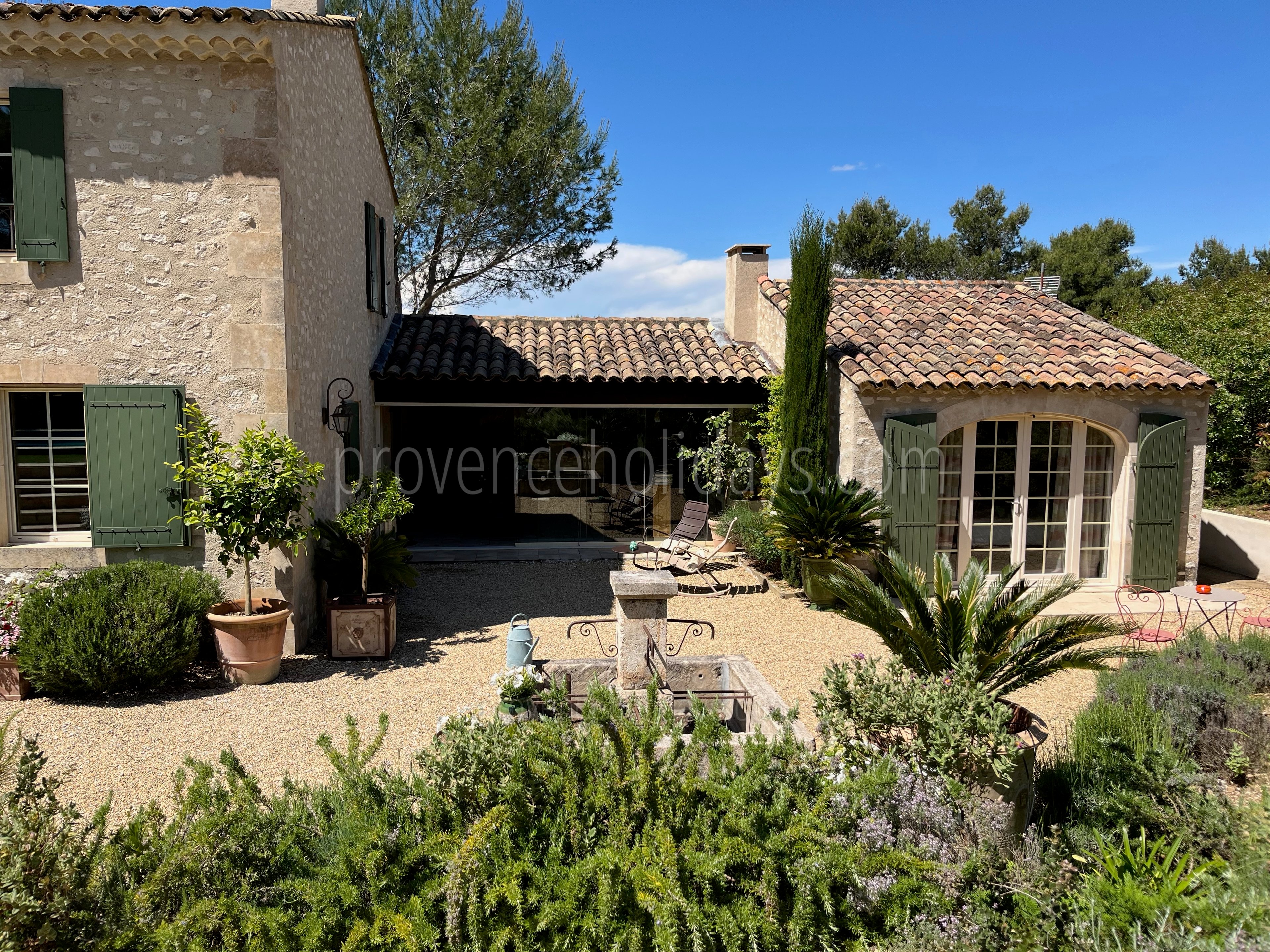 60 - Le Mas de la Cabro: Villa: Exterior