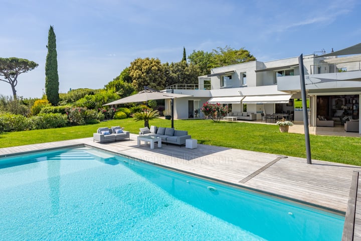 Villa de vacances de luxe avec vue sur la mer à Toulon