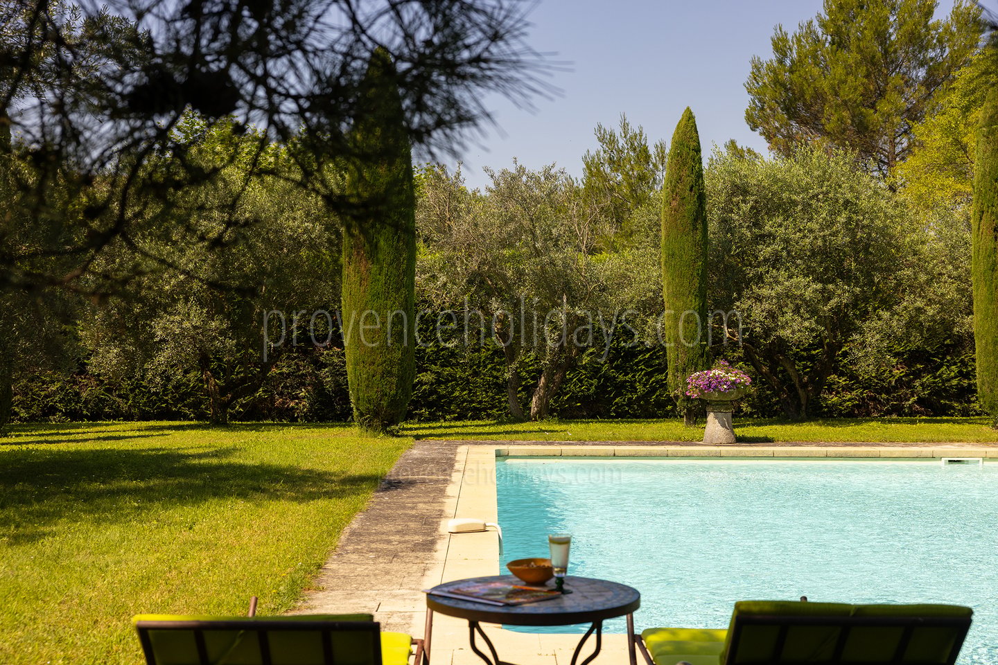 25 - Pine Lodge: Villa: Pool