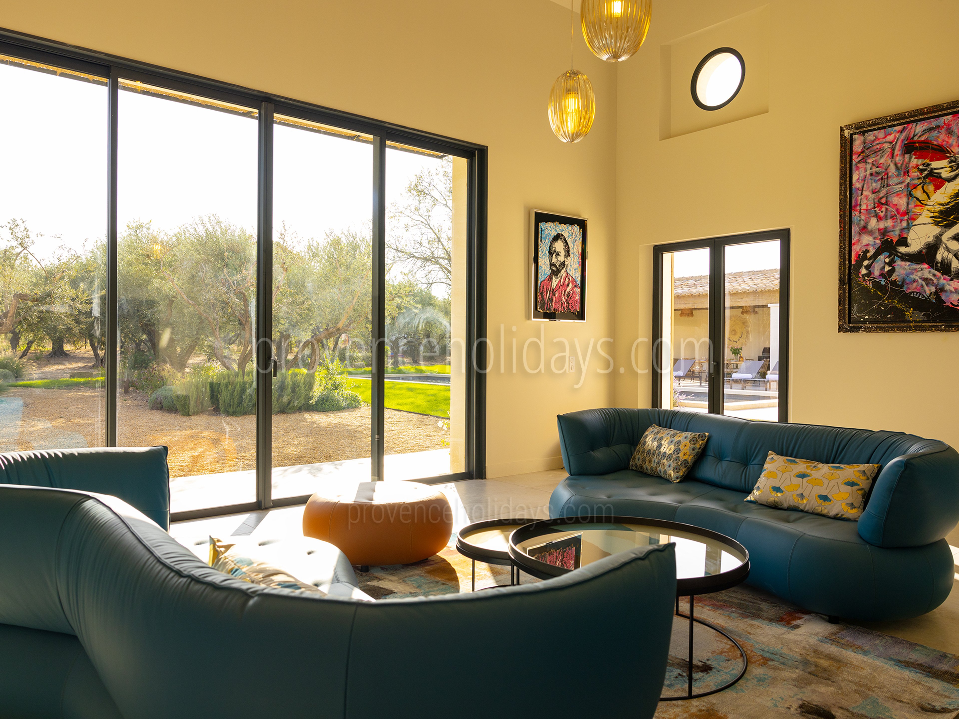 28 - Mas Leonie: Villa: Interior