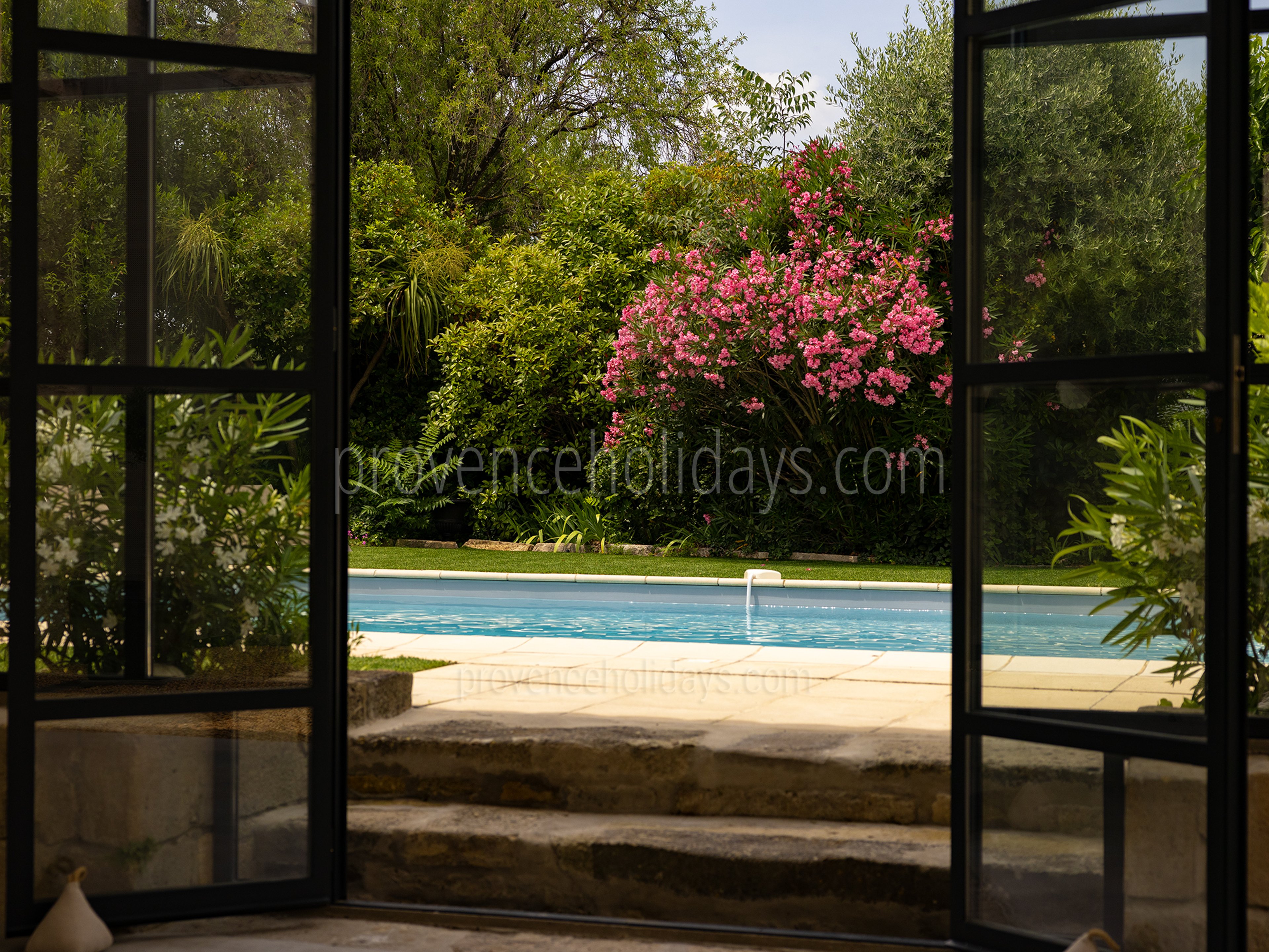 11 - La Bâtisse d\'Uzès: Villa: Exterior