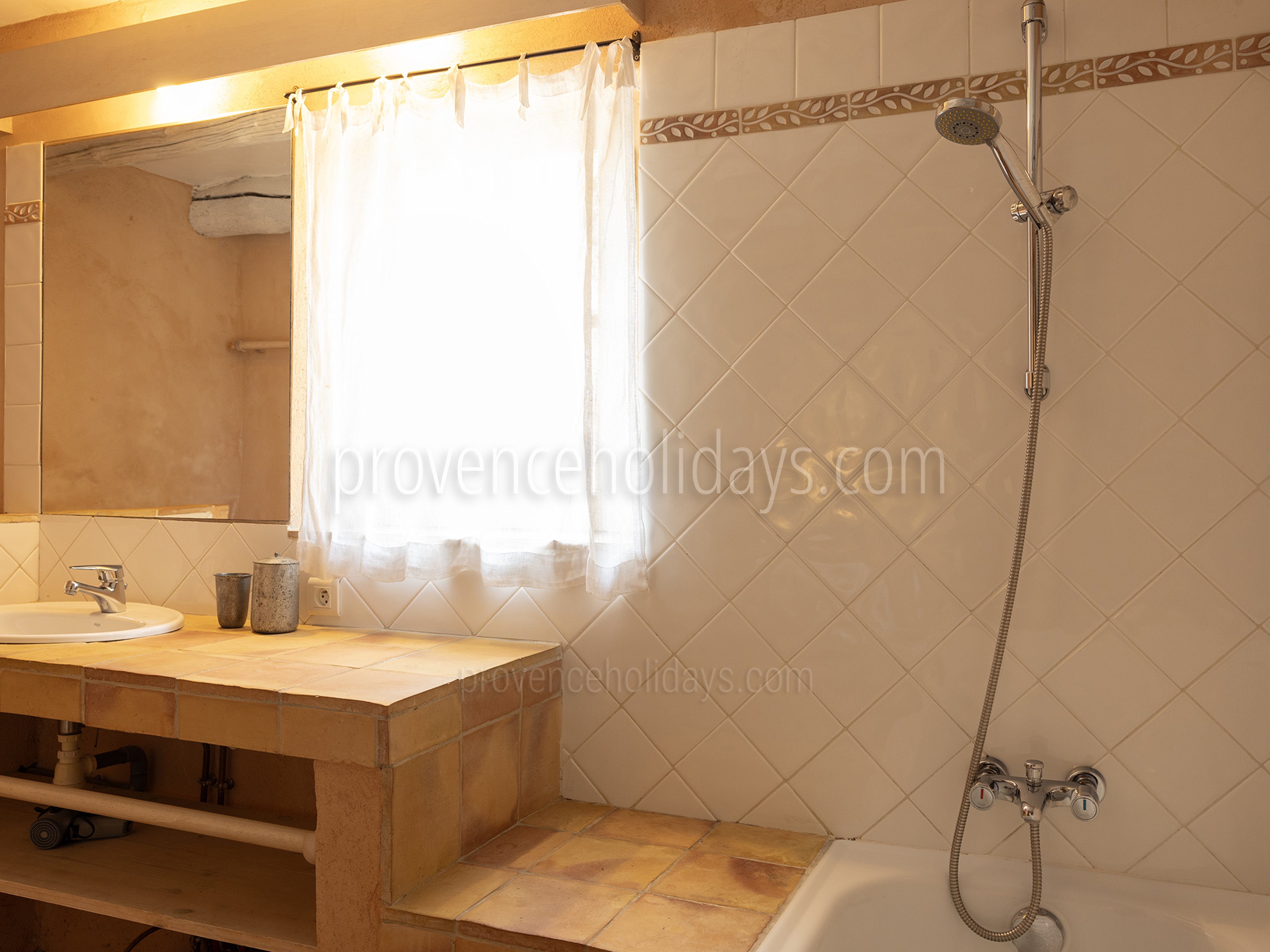 18 - Mas de Marguerite: Villa: Bathroom