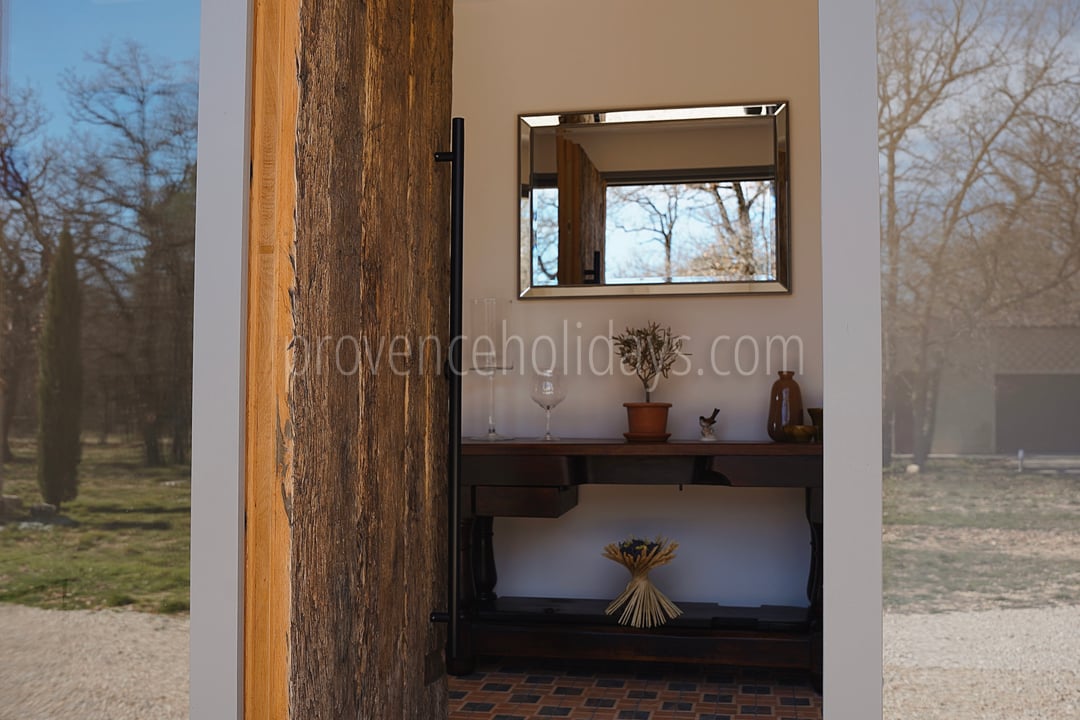 22 - Mas Trabail: Villa: Interior