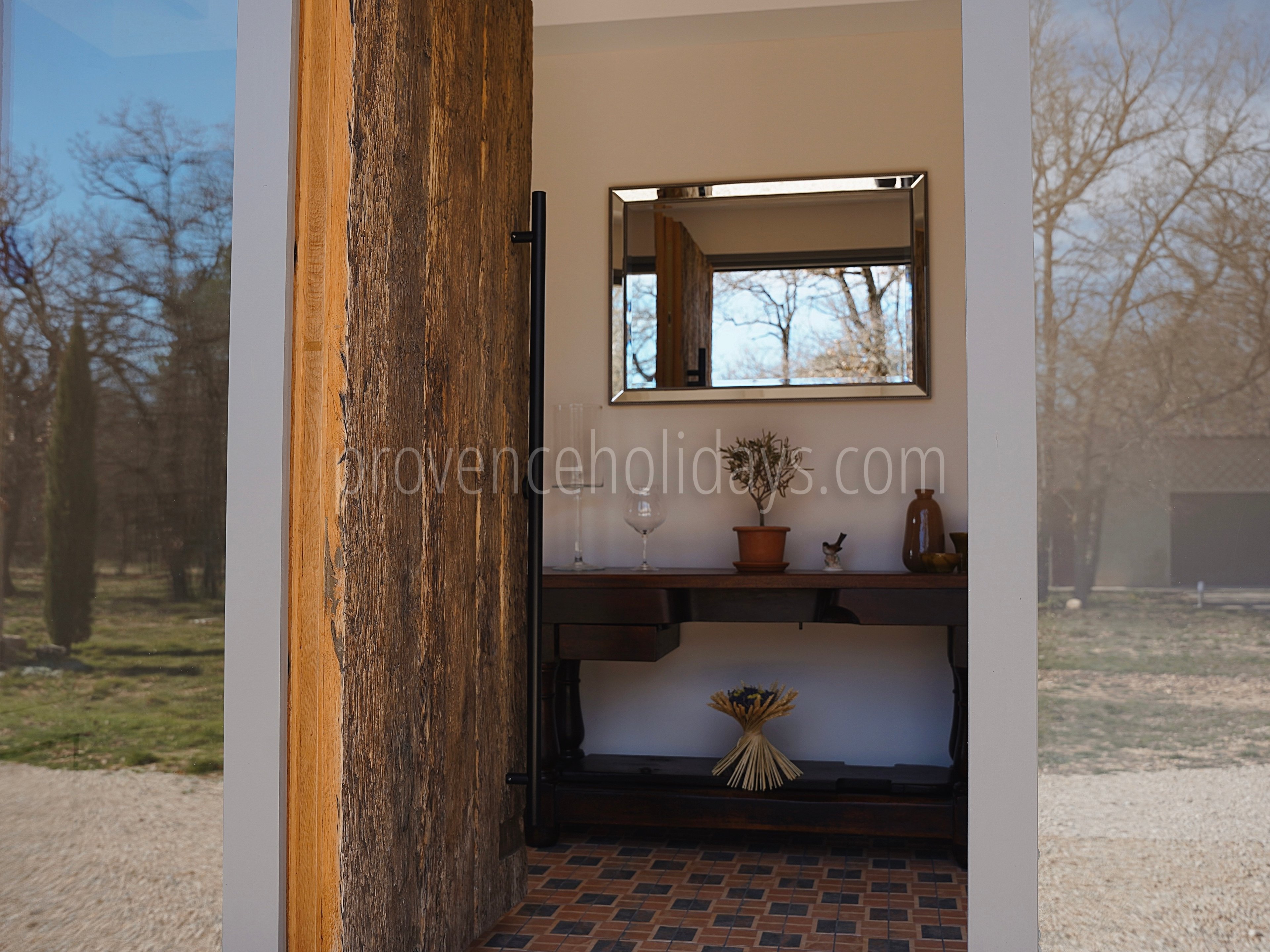 22 - Mas Trabail: Villa: Interior
