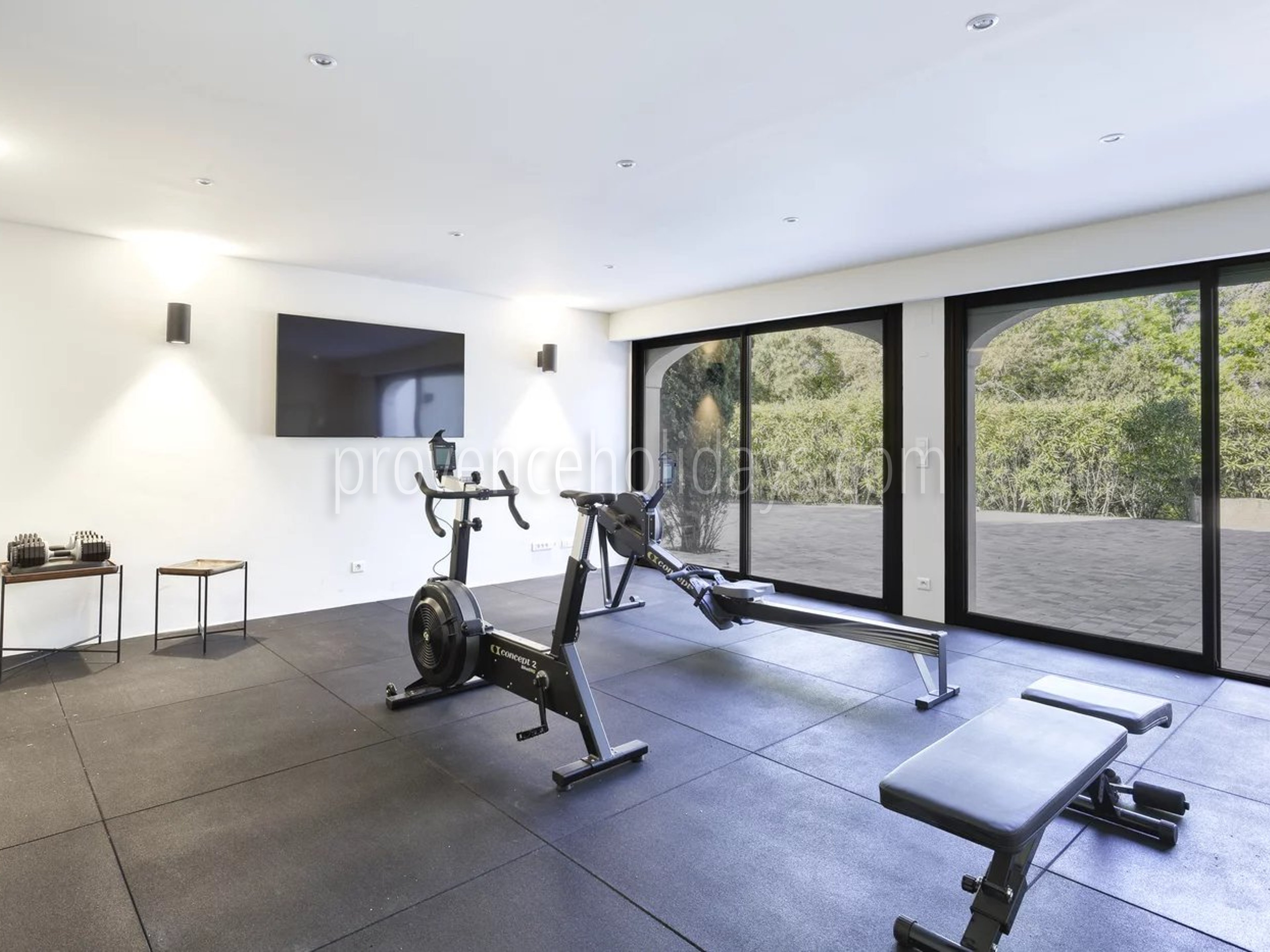 23 - Renovated mas, Ramatuelle: Villa: Interior