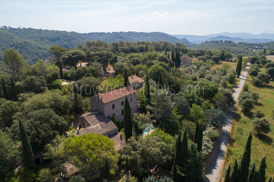 21 - La Bastide: Villa: Exterior
