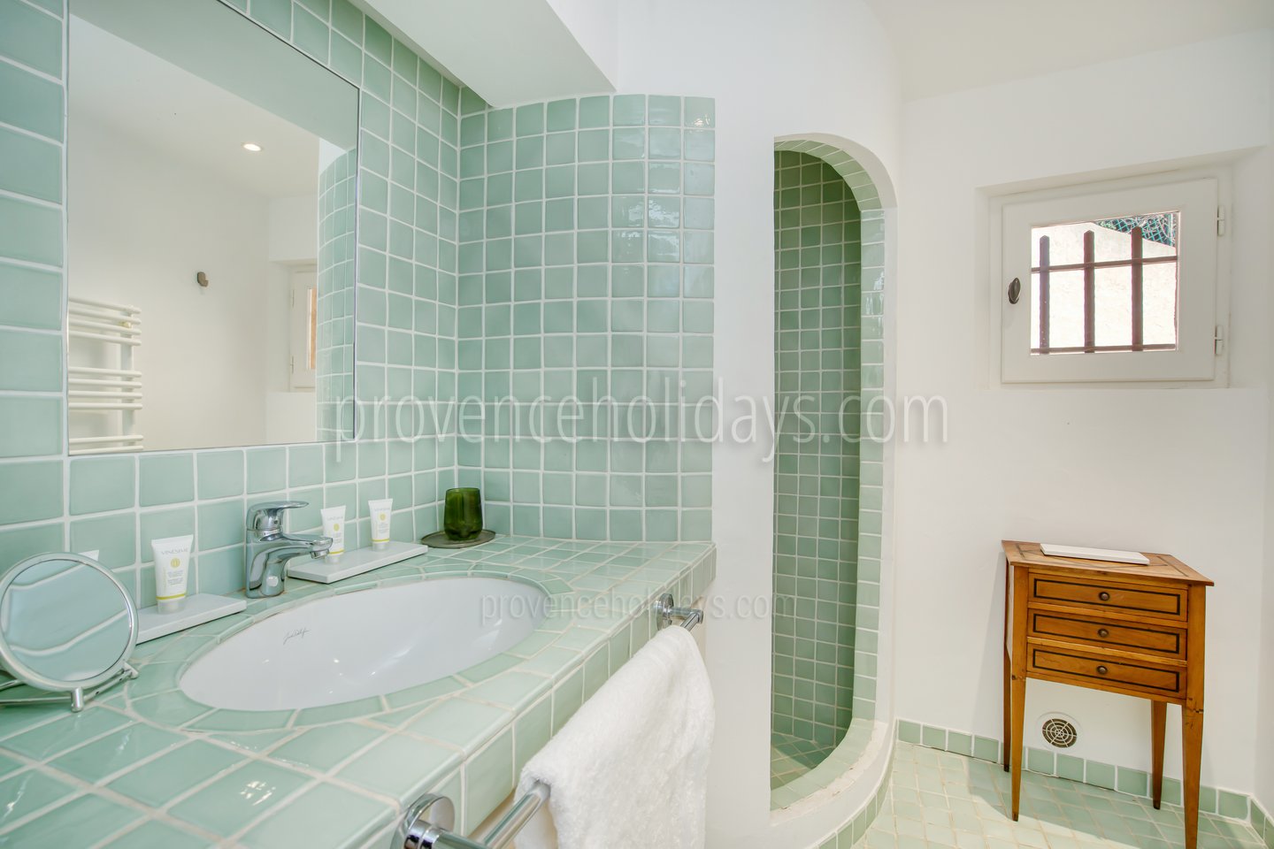 12 - Villa Beryl: Villa: Bathroom