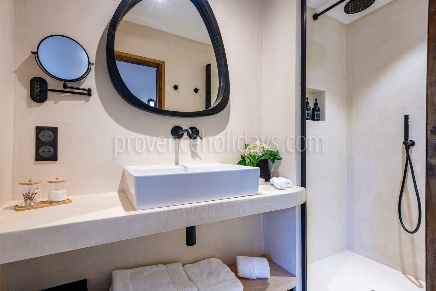 15 - Mas Sylvania: Villa: Bathroom