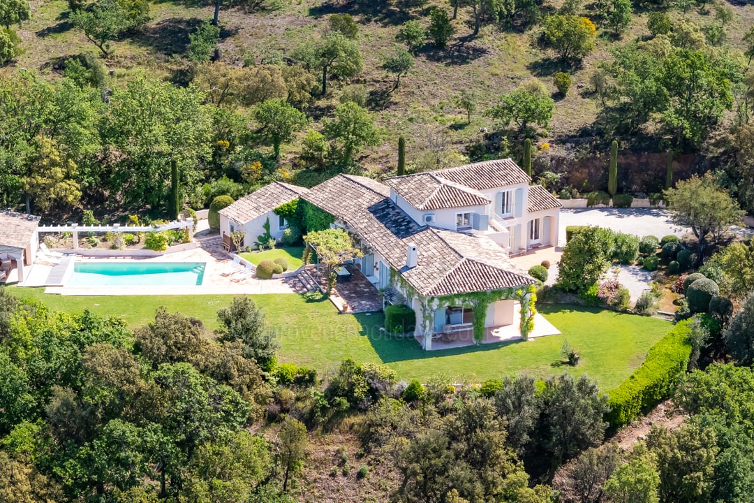 Prachtige Provençaalse residentie in Grimaud aan de Golf van Saint-Tropez