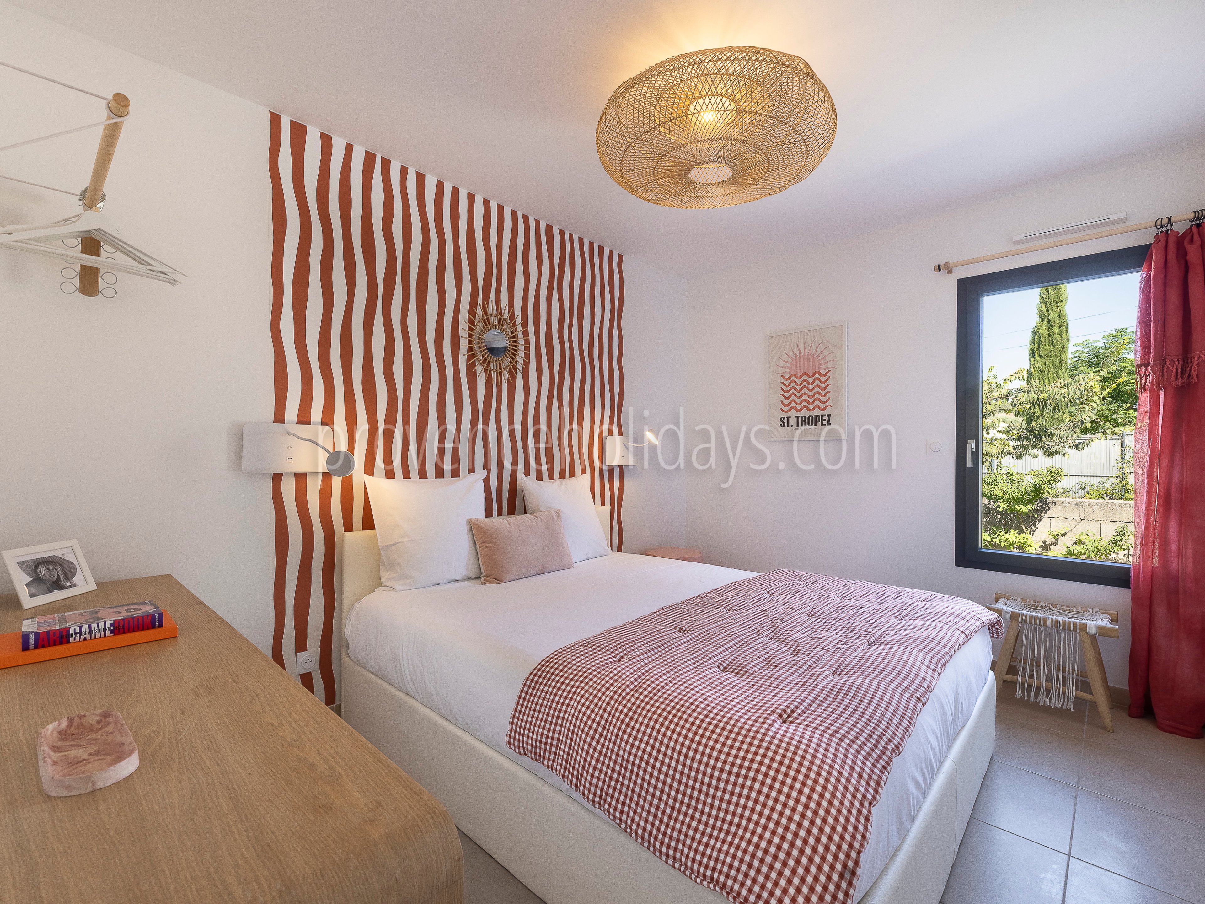 14 - Villa des Cigales: Villa: Bedroom