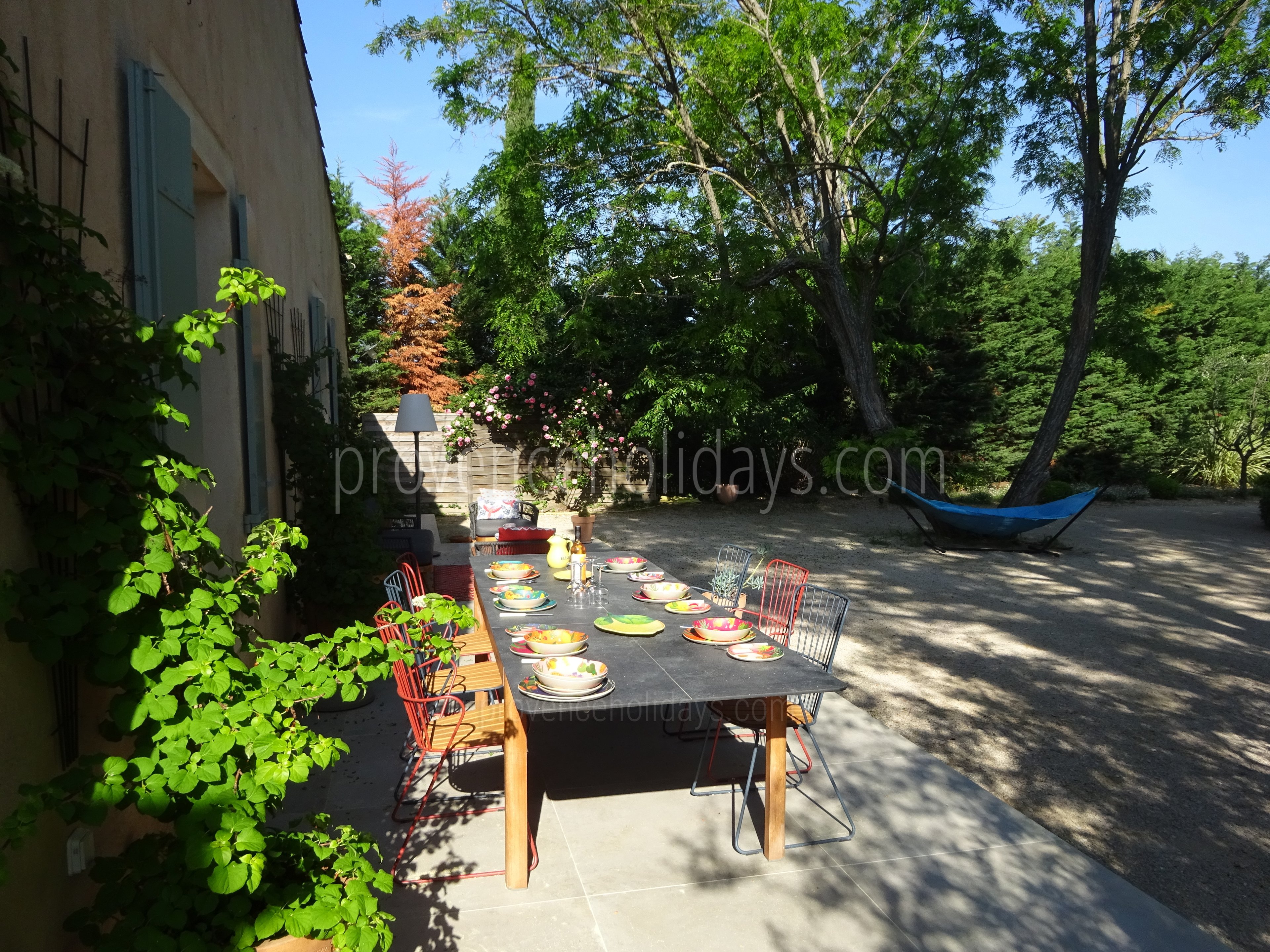 8 - Mas Art et Soleil: Villa: Exterior