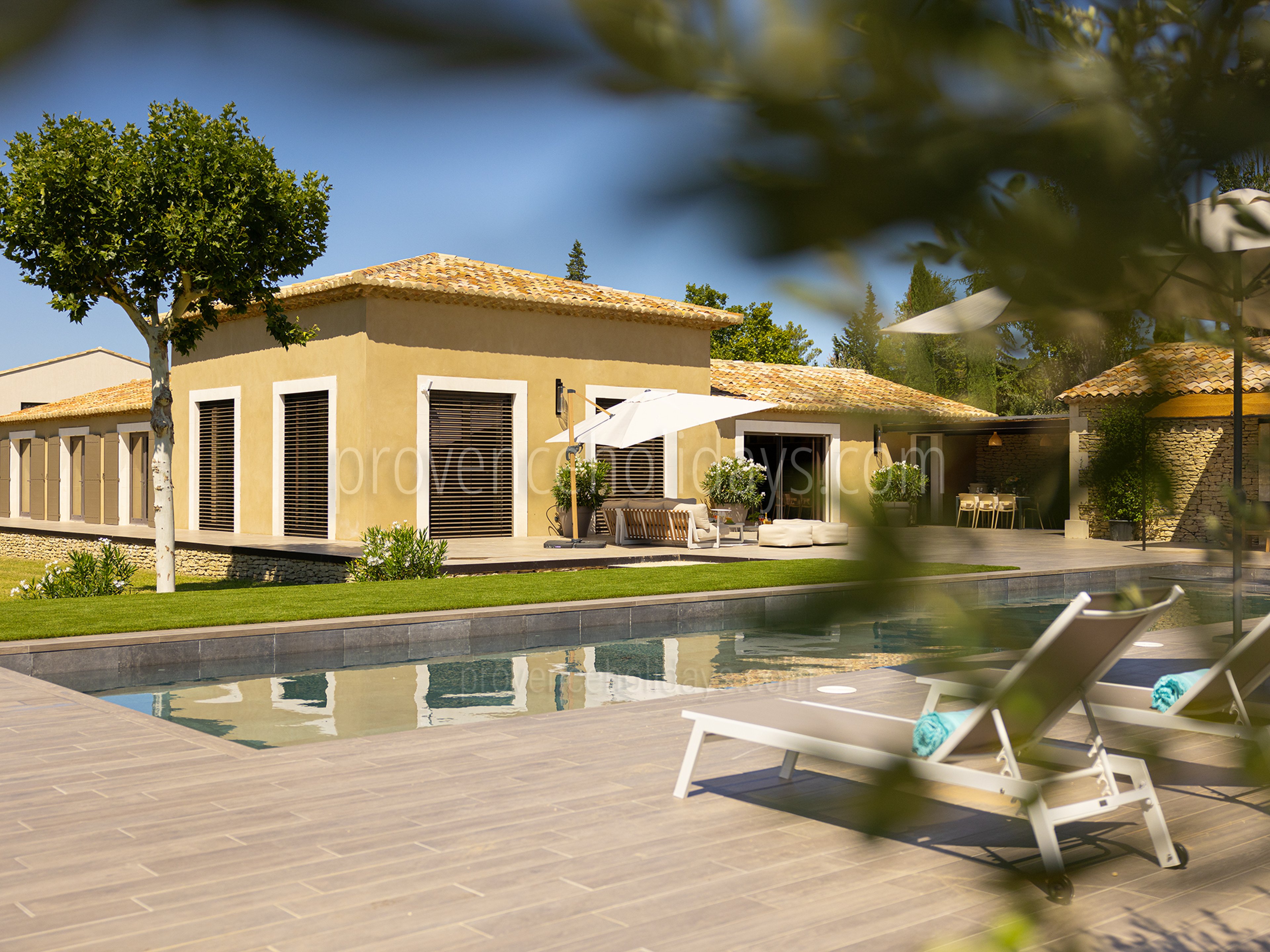 37 - Mas Estelle: Villa: Exterior