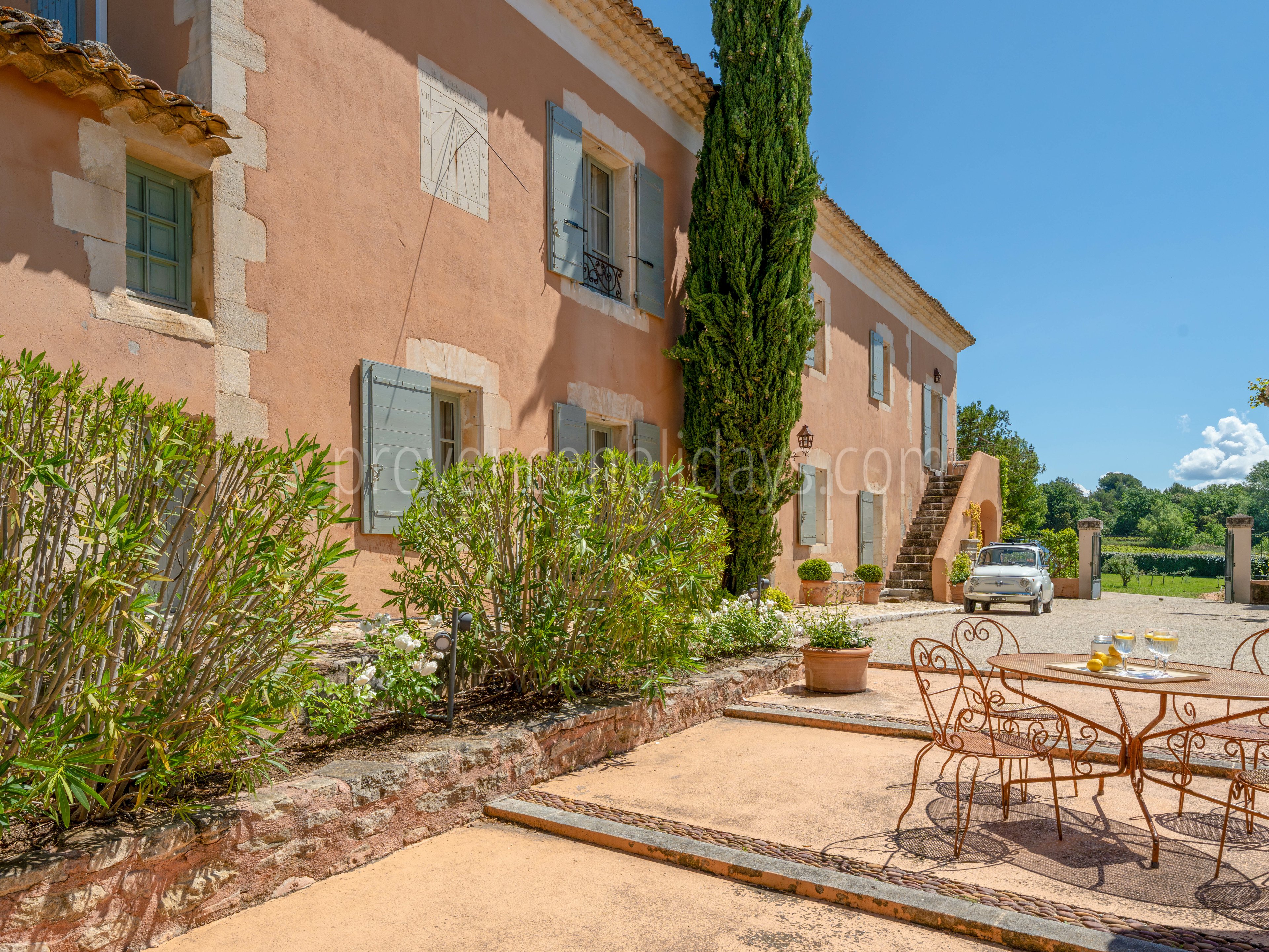 20 - La Bastide Incarnat: Villa: Exterior