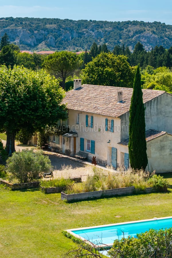 1 - Characterful mas in Cavaillon: Villa: Exterior