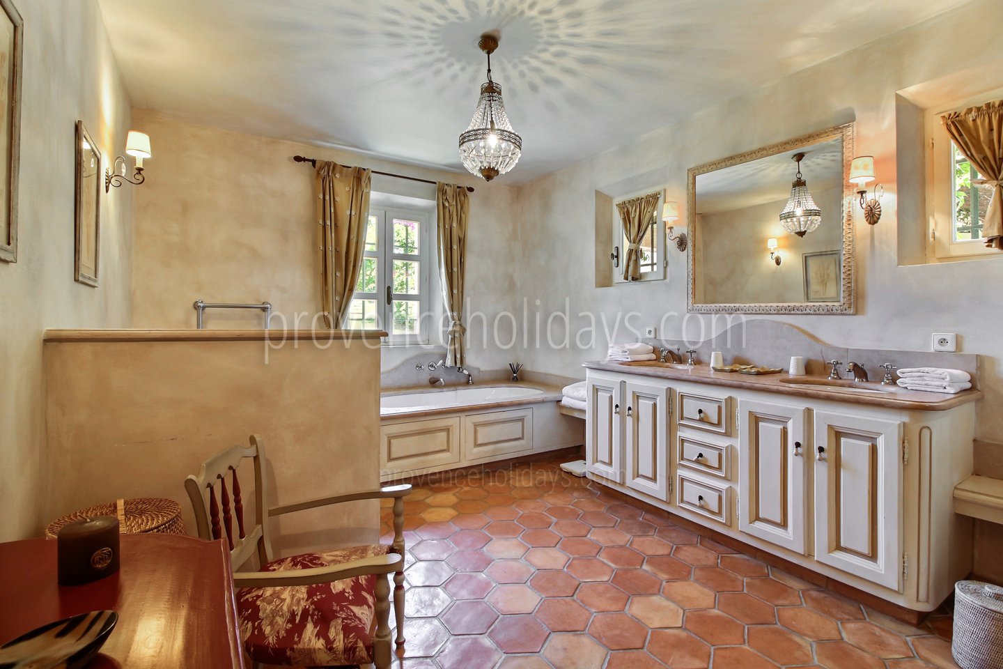 18 - Villa Ondine: Villa: Bathroom