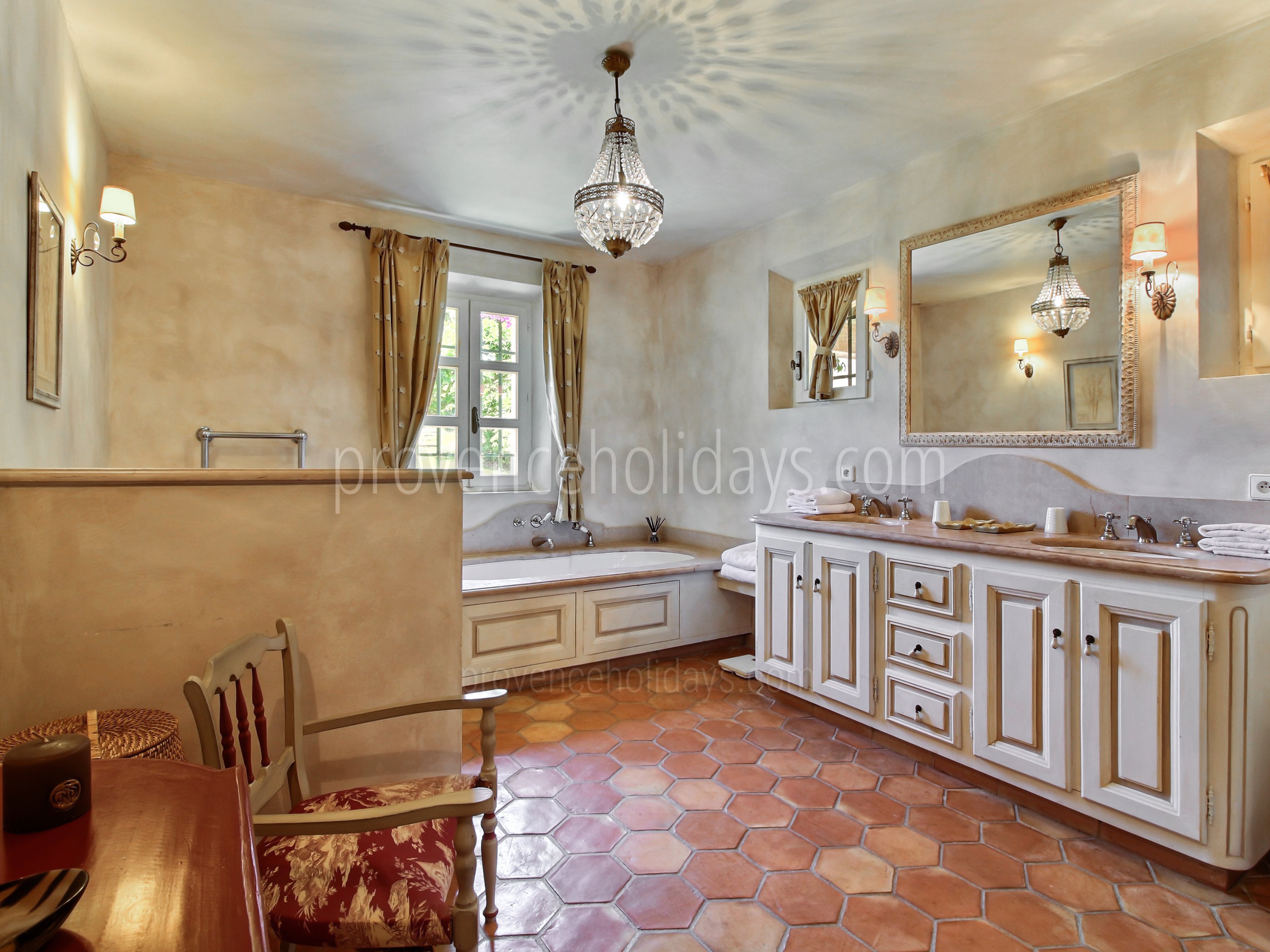 18 - Villa Ondine: Villa: Bathroom
