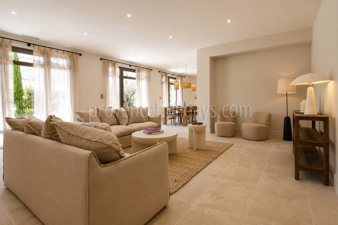 12 - Villa within walking distance of Maussane-les-Alpilles: Villa: Interior