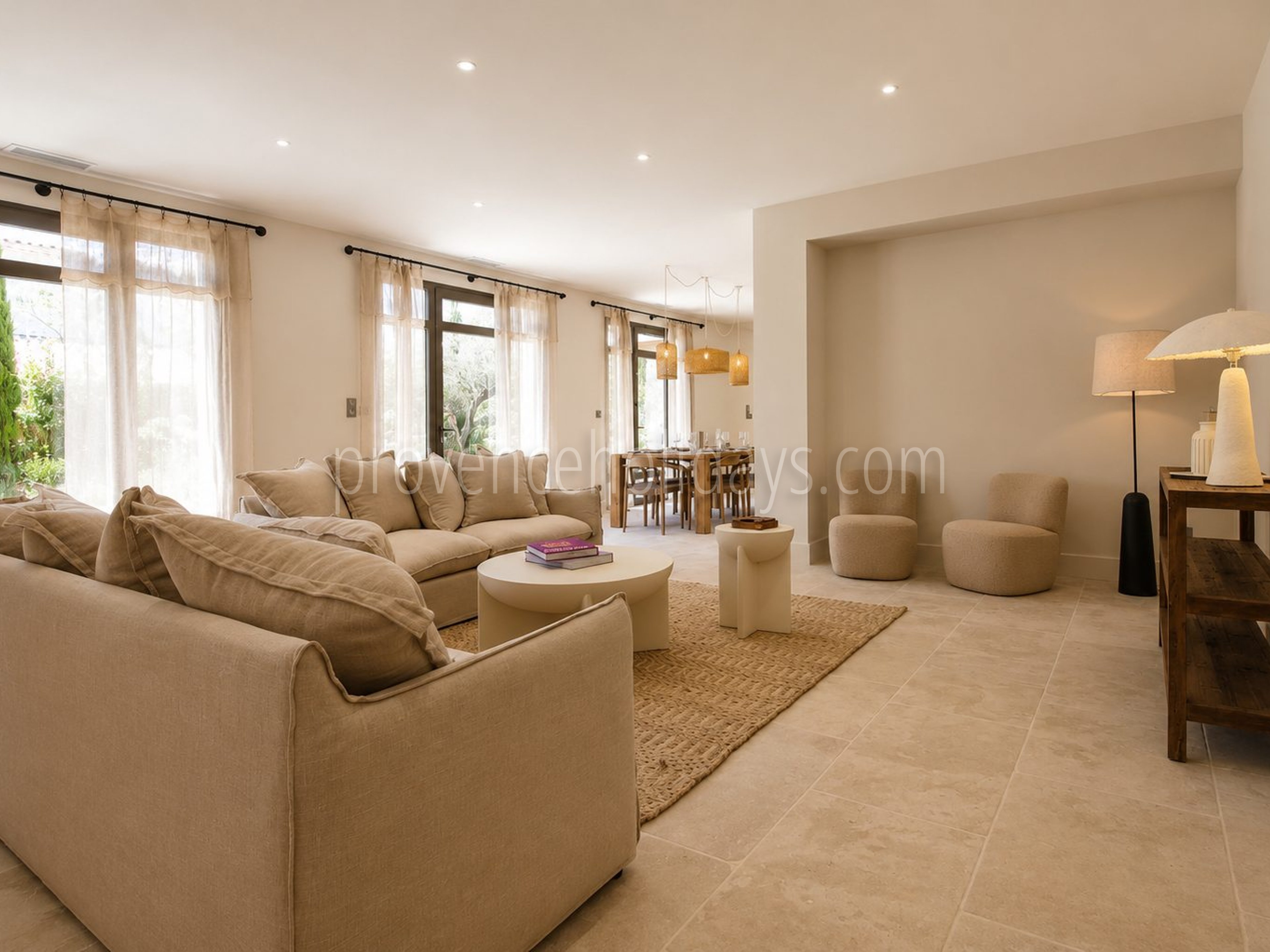 12 - Villa within walking distance of Maussane-les-Alpilles: Villa: Interior