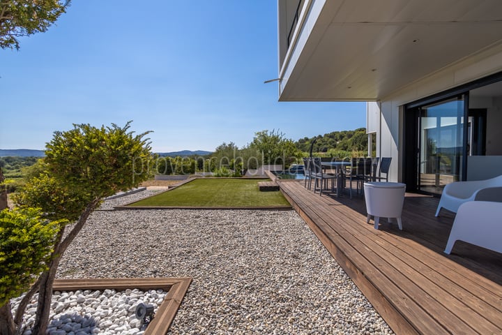 11 - Maison Valley: Villa: Exterior