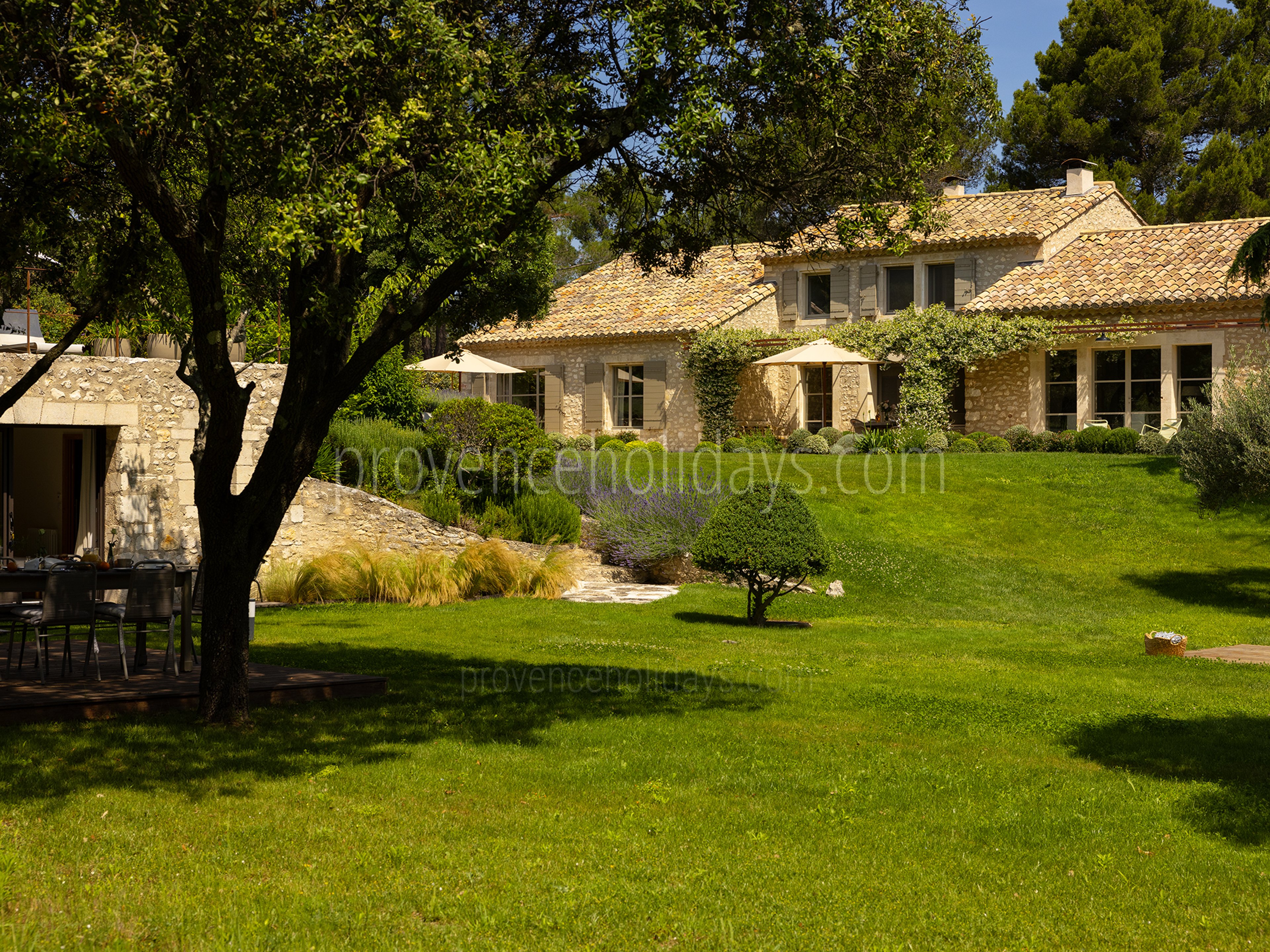 1 - Mas Harmonie: Villa: Exterior
