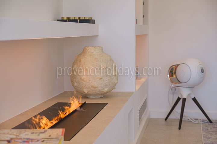 23 - Villa Riviera: Villa: Interior