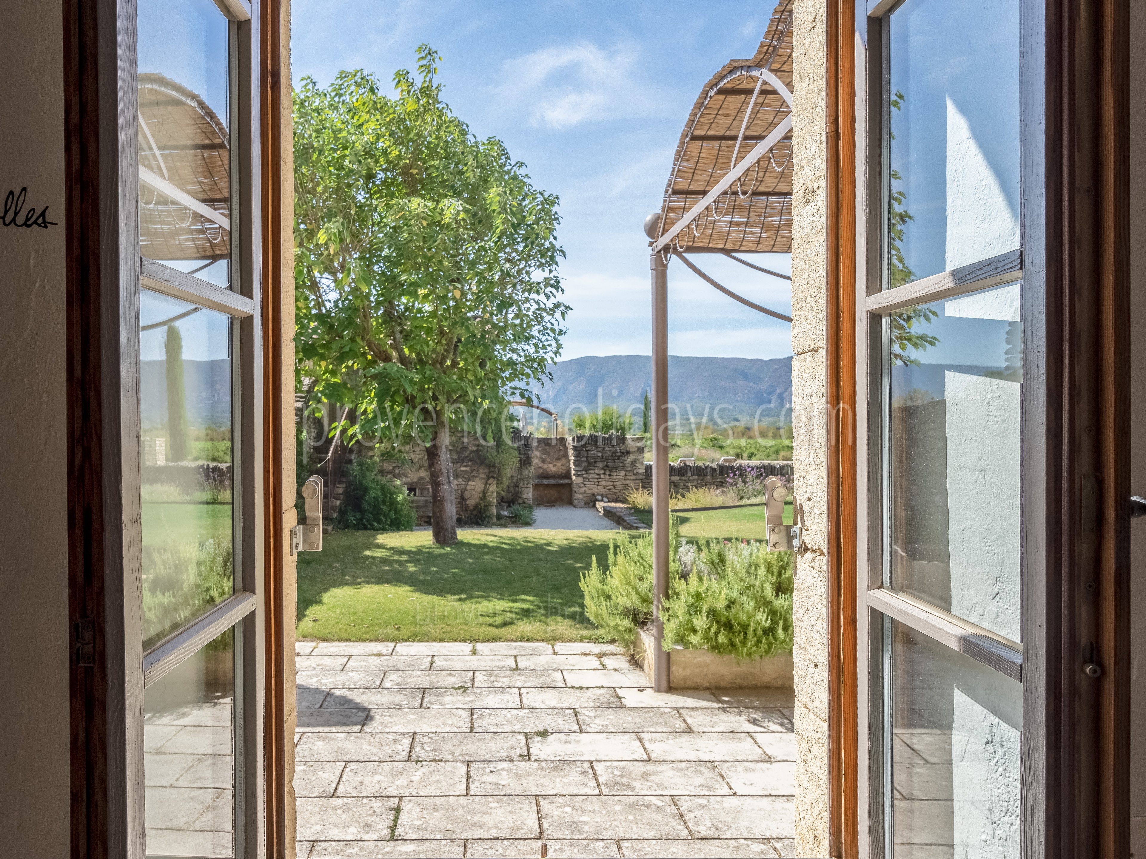 33 - Mas d\'Antoine: Villa: Exterior