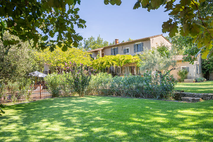 4 - Le Mazet des Collines: Villa: Exterior