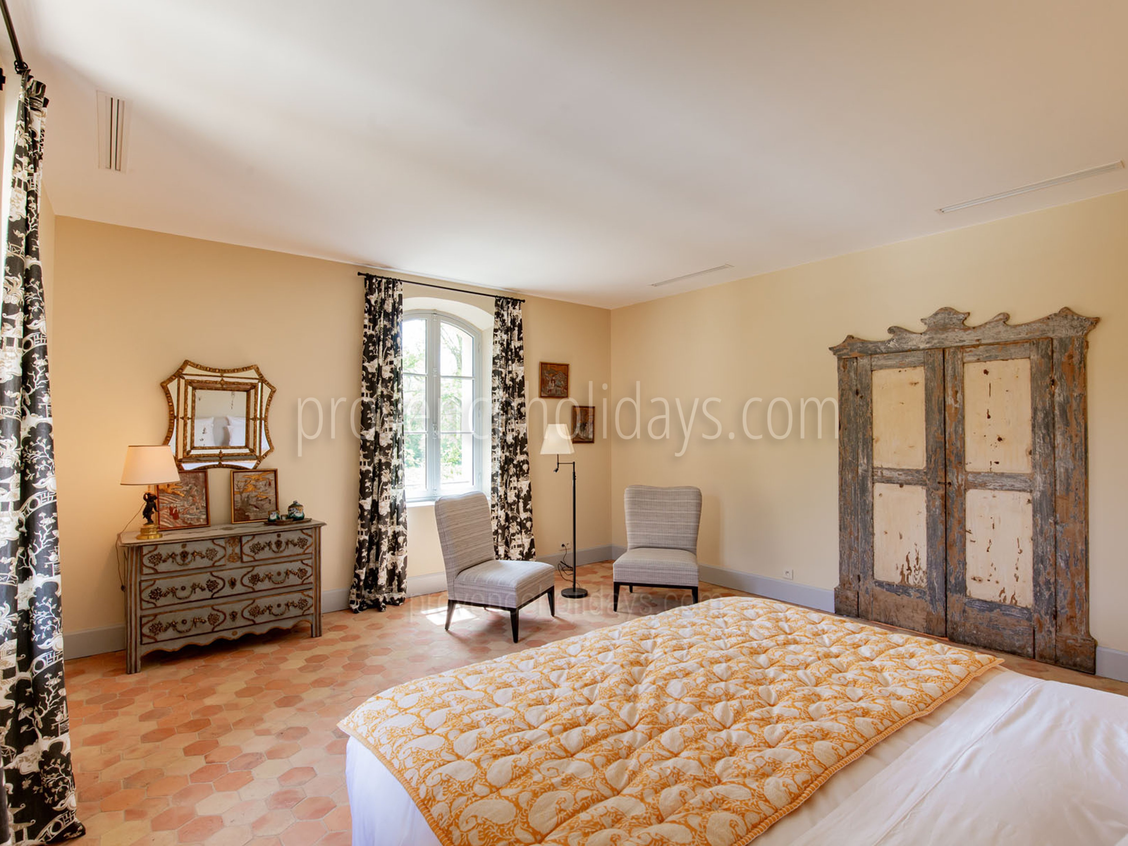 36 - Domaine d\'Isabelle: Villa: Bedroom