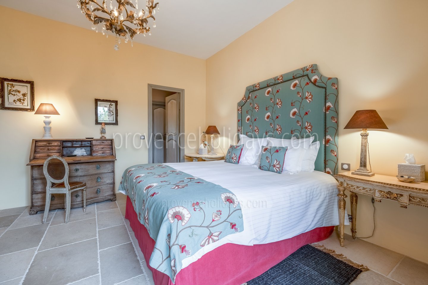 33 - La Bastide Incarnat: Villa: Bedroom 1