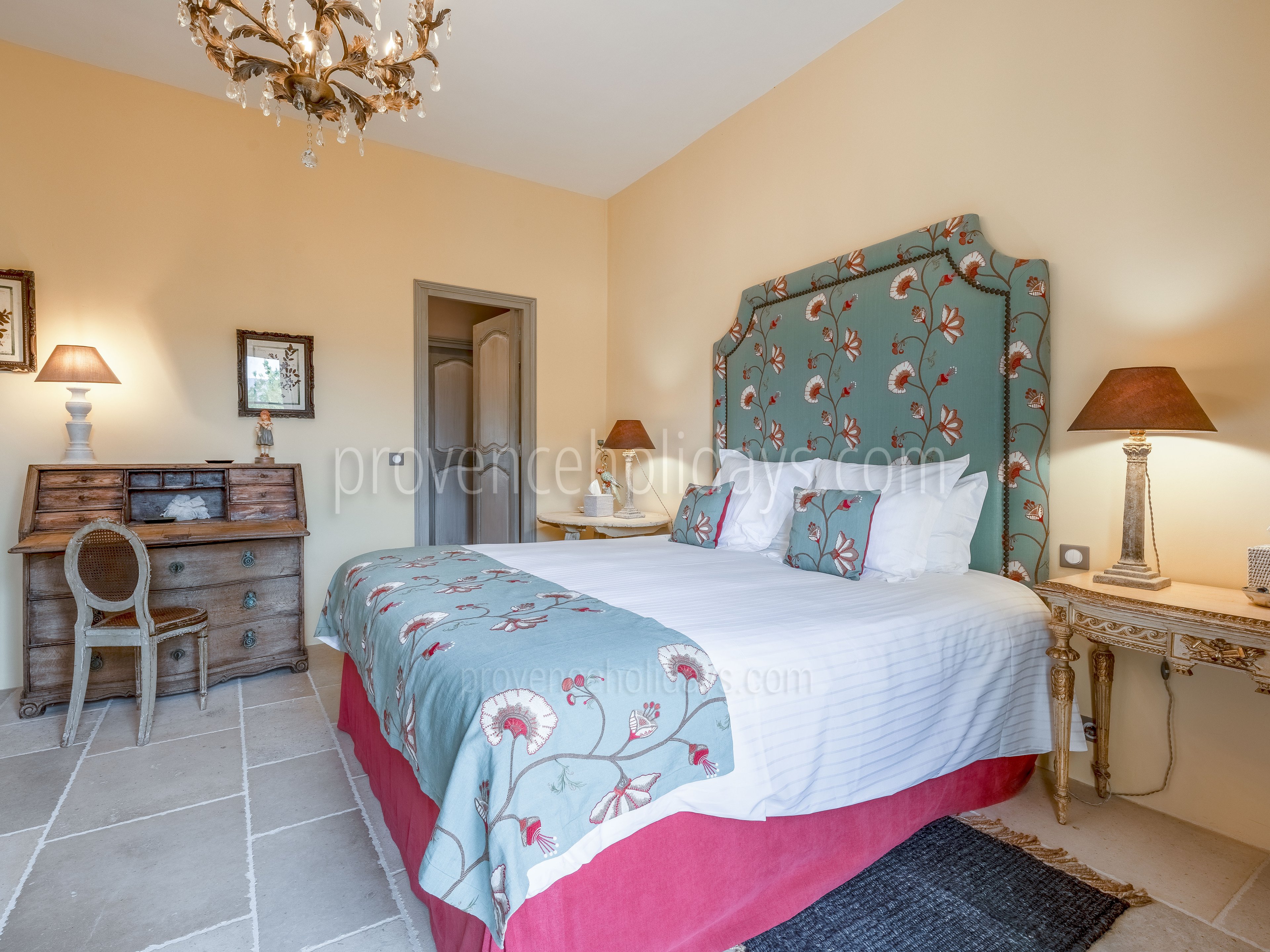 33 - La Bastide Incarnat: Villa: Bedroom 1