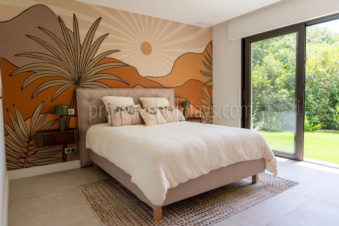 8 - Villa Coco: Villa: Bedroom
